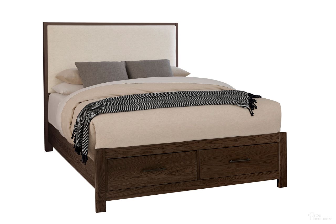 The appearance of Lodge and Loft Queen Upholstered Storage Bed In Ivory Cream and Dark Oak designed by Vaughan Bassett in the modern / contemporary interior design. This ivory cream and dark oak piece of furniture  was selected by 1StopBedrooms from Lodge and Loft Collection to add a touch of cosiness and style into your home. Sku: 840-551I;840-050B;840-502;TT-555T. Bed Type: Storage Bed. Material: Wood. Bed Size: Queen.