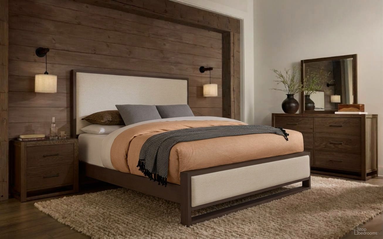 Lodge and Loft Upholstered Bedroom Set In Ivory Cream and Dark Oak