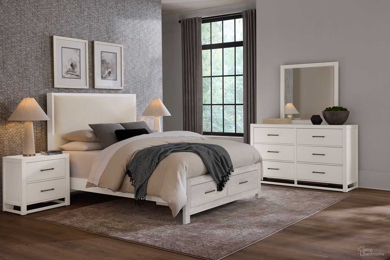 Lodge and Loft Upholstered Storage Bedroom Set In Ivory Cream and Soft White