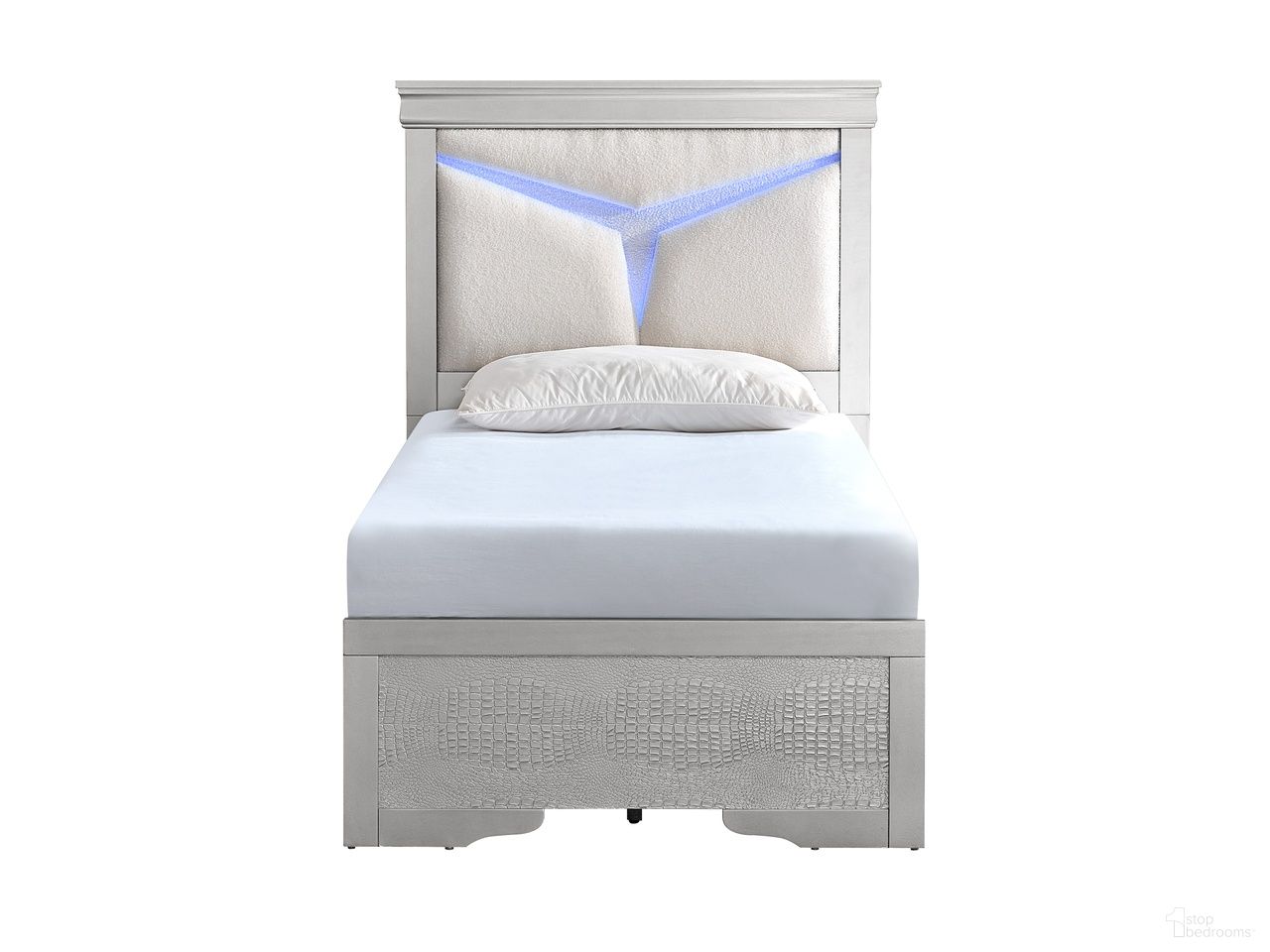 The appearance of Lorana Teddy Fabric LED Twin Bed in Silver Champagne designed by Glory in the modern / contemporary interior design. This silver champagne piece of furniture was selected by 1StopBedrooms from Lorana Collection to add a touch of cosiness and style into your home. Sku: G6500G-TB5 Box 1;G6500G-TB5 Box 2;G6500G-TB5 Box 3. Material: Wood. Bed Size: Twin.