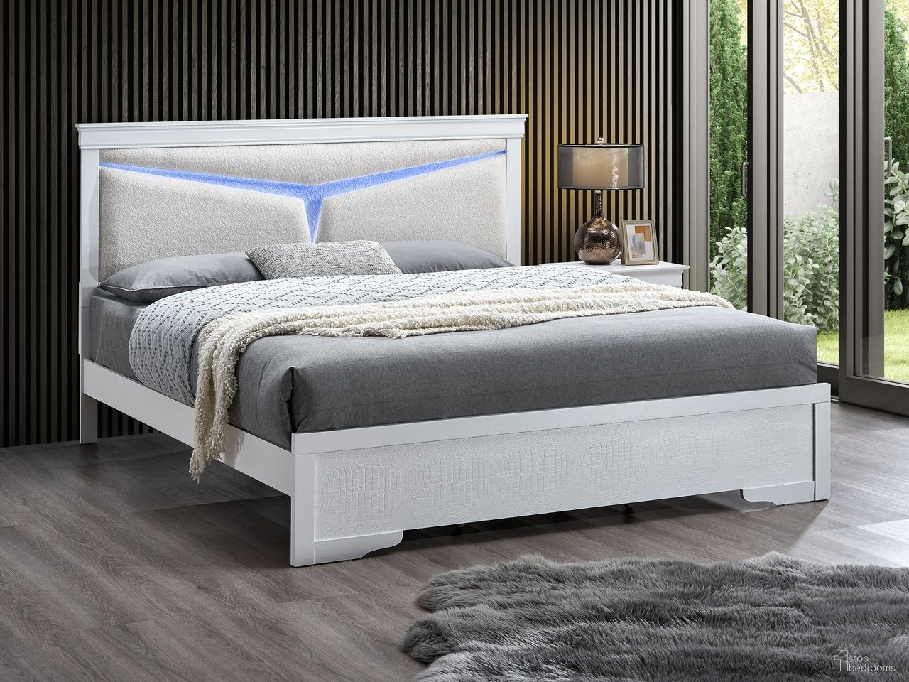Lorana Teddy Fabric LED Youth Bedroom Set In Sparkling White