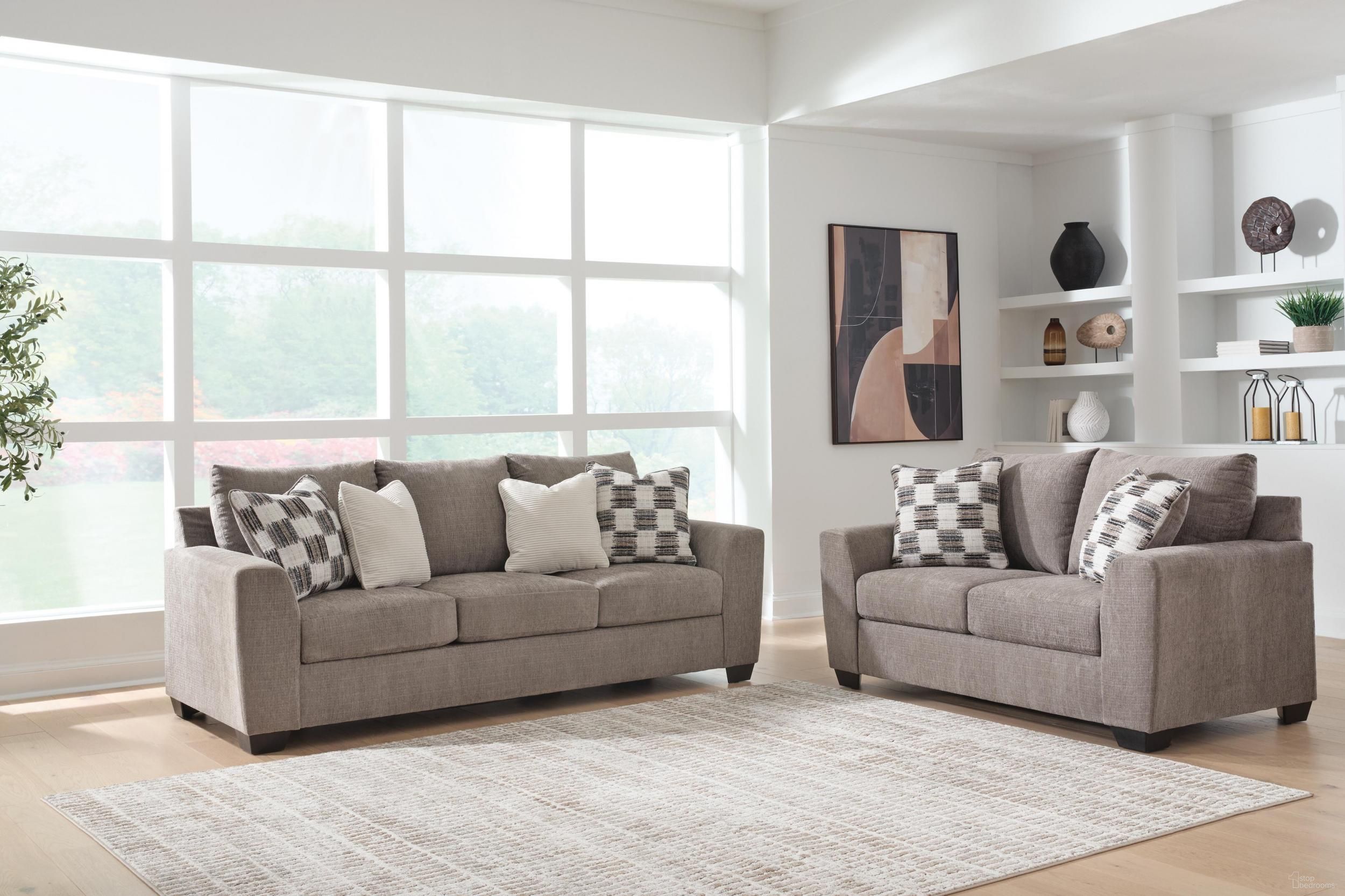 Loreo Living Room Set In Truffle