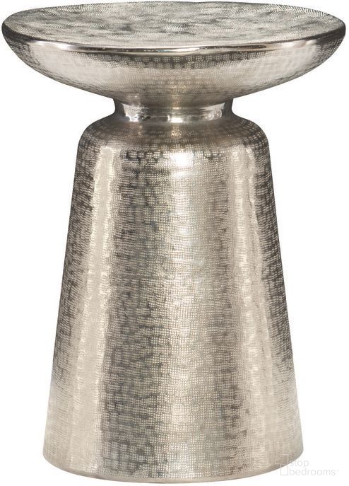 The appearance of Lorraine Round Chairside Table designed by Bernhardt in the modern / contemporary interior design. This nickel piece of furniture  was selected by 1StopBedrooms from Lorraine Collection to add a touch of cosiness and style into your home. Sku: 375172. Material: Aluminum.