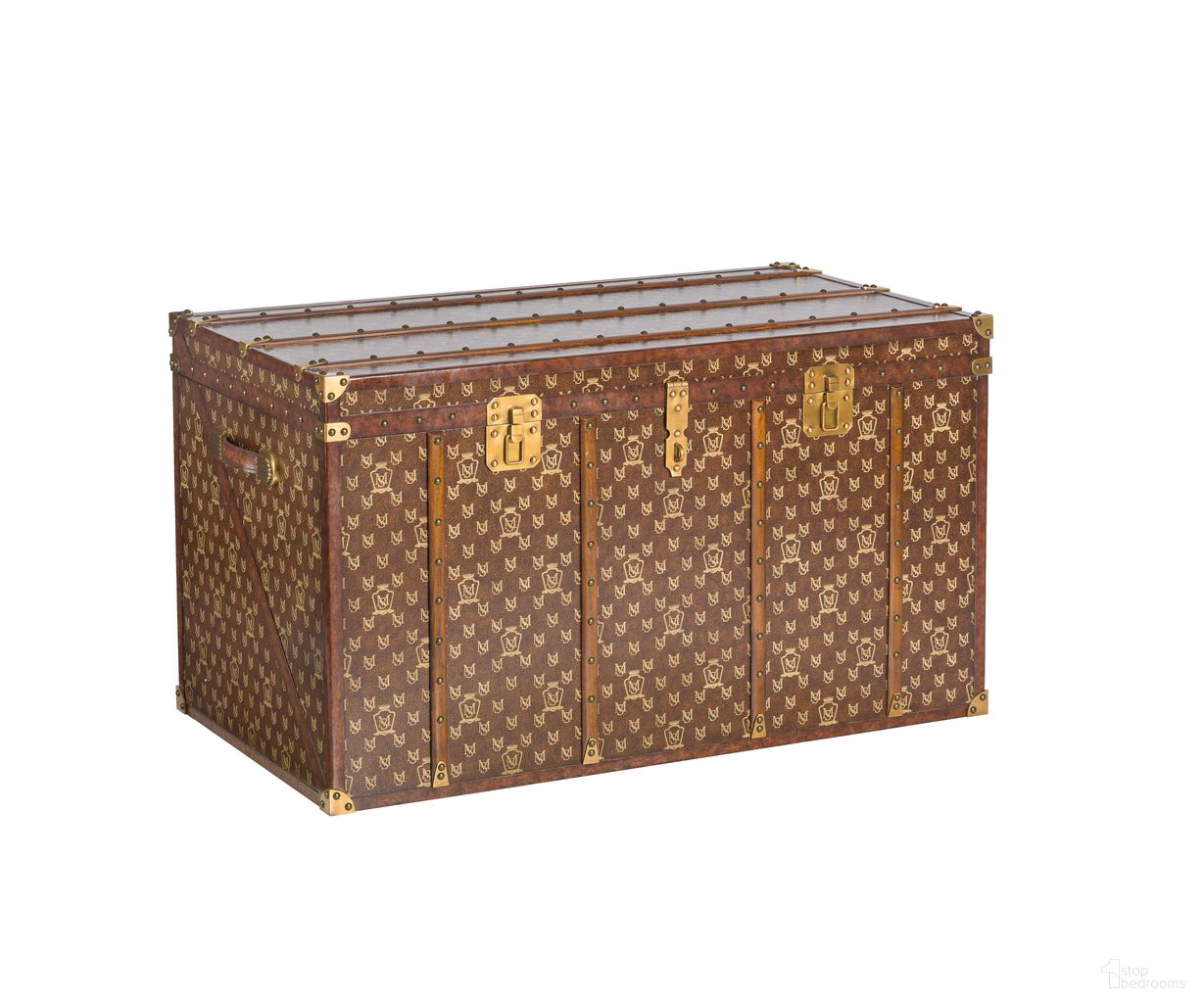 The appearance of Louis Trunk In Leather and Brass designed by Maitland-Smith in the rustic / southwestern interior design. This leather/brass piece of furniture was selected by 1StopBedrooms from Maitland Smith Collection to add a touch of cosiness and style into your home. Sku: 8150-13. Material: Brass.