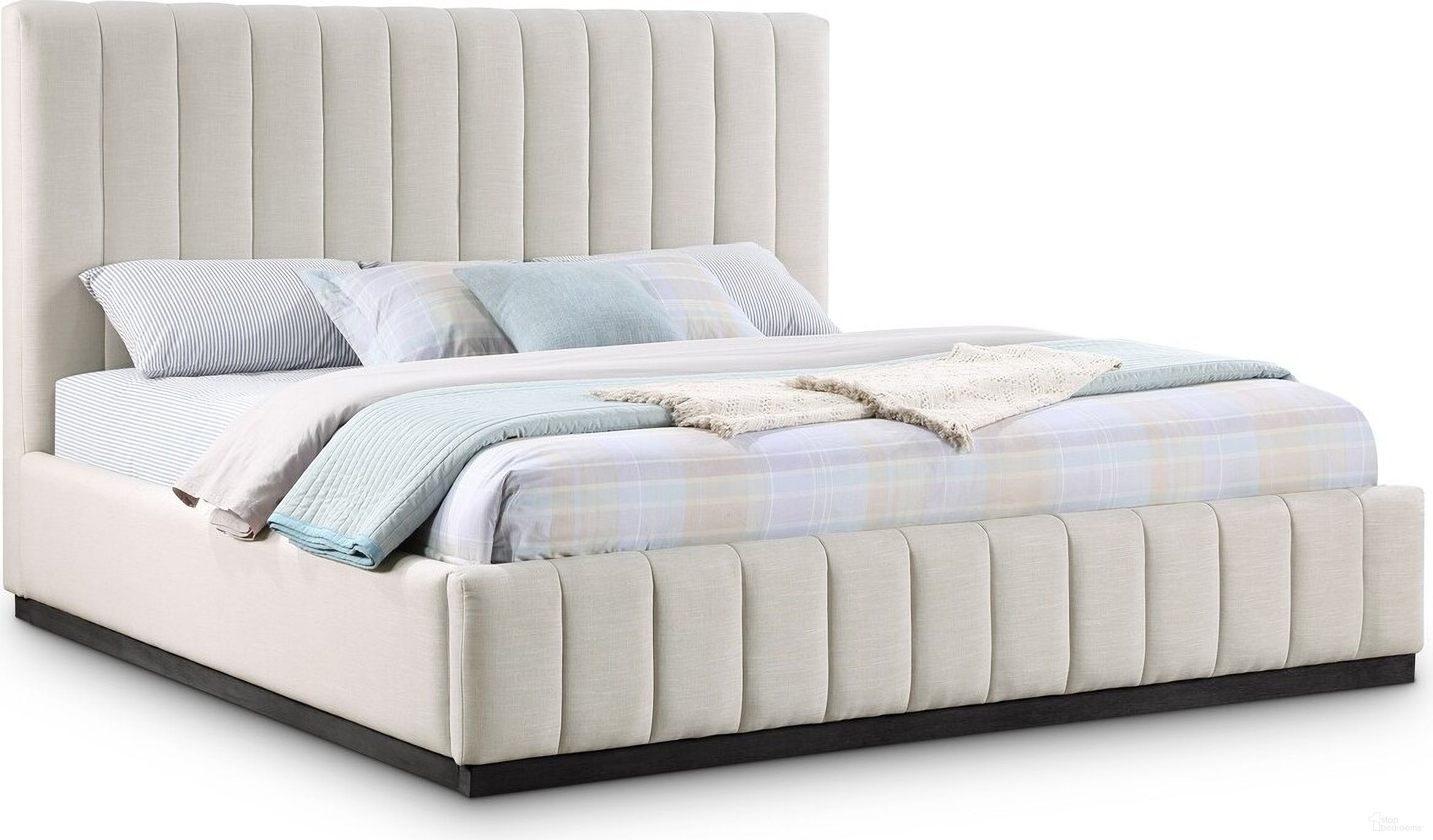 The appearance of Lucia Textured Fabric King Bed In Beige Linen designed by Meridian in the modern / contemporary interior design. This beige linen piece of furniture was selected by 1StopBedrooms from Lucia Collection to add a touch of cosiness and style into your home. Sku: LuciaBeige-K Box 1/2 (Headboard);LuciaBeige-K Box 2/2 (Footboard / Rails / Slats). Bed Type: Panel Bed. Bed Size: King. Material: Rubberwood.