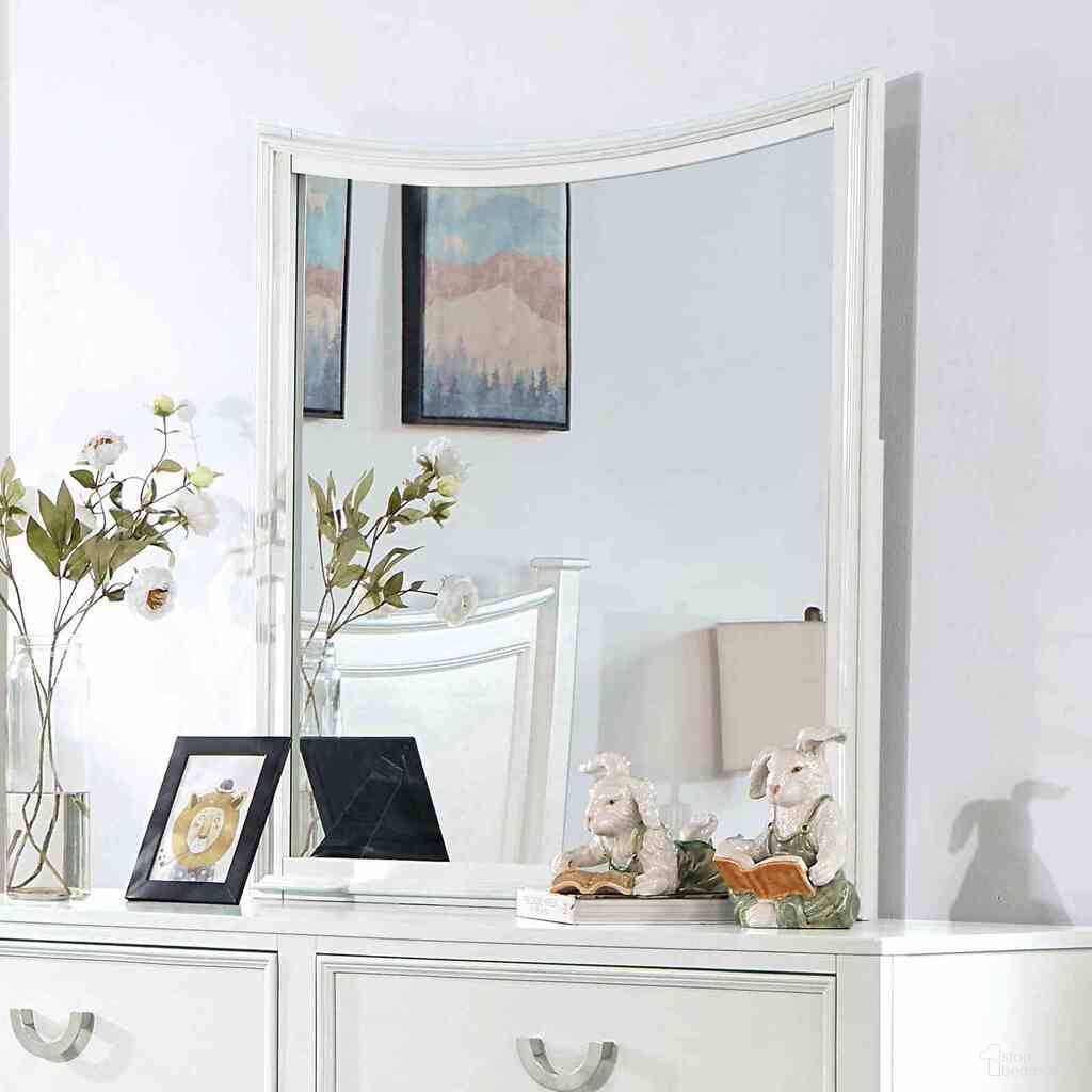 The appearance of Lycoris Mirror In White designed by Furniture of America in the transitional interior design. This white piece of furniture was selected by 1StopBedrooms from Lycoris Collection to add a touch of cosiness and style into your home. Sku: CM7477WH-M. Material: Solid Wood.