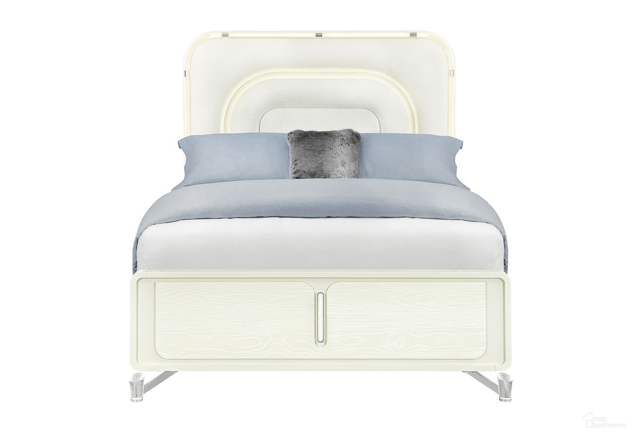 The appearance of Lyra Queen Upholstered Bed with LED In Beige designed by Global Furniture USA in the modern / contemporary interior design. This beige piece of furniture was selected by 1StopBedrooms from Lyra Collection to add a touch of cosiness and style into your home. Sku: LYRA-BEIGE-QB-HB W/ LED;LYRA-BEIGE-QB/KB-SR;LYRA-BEIGE-QB-FB/SLATS. Bed Size: Queen. Material: Leather Like Vinyl. Bed Type: Upholstered Bed.