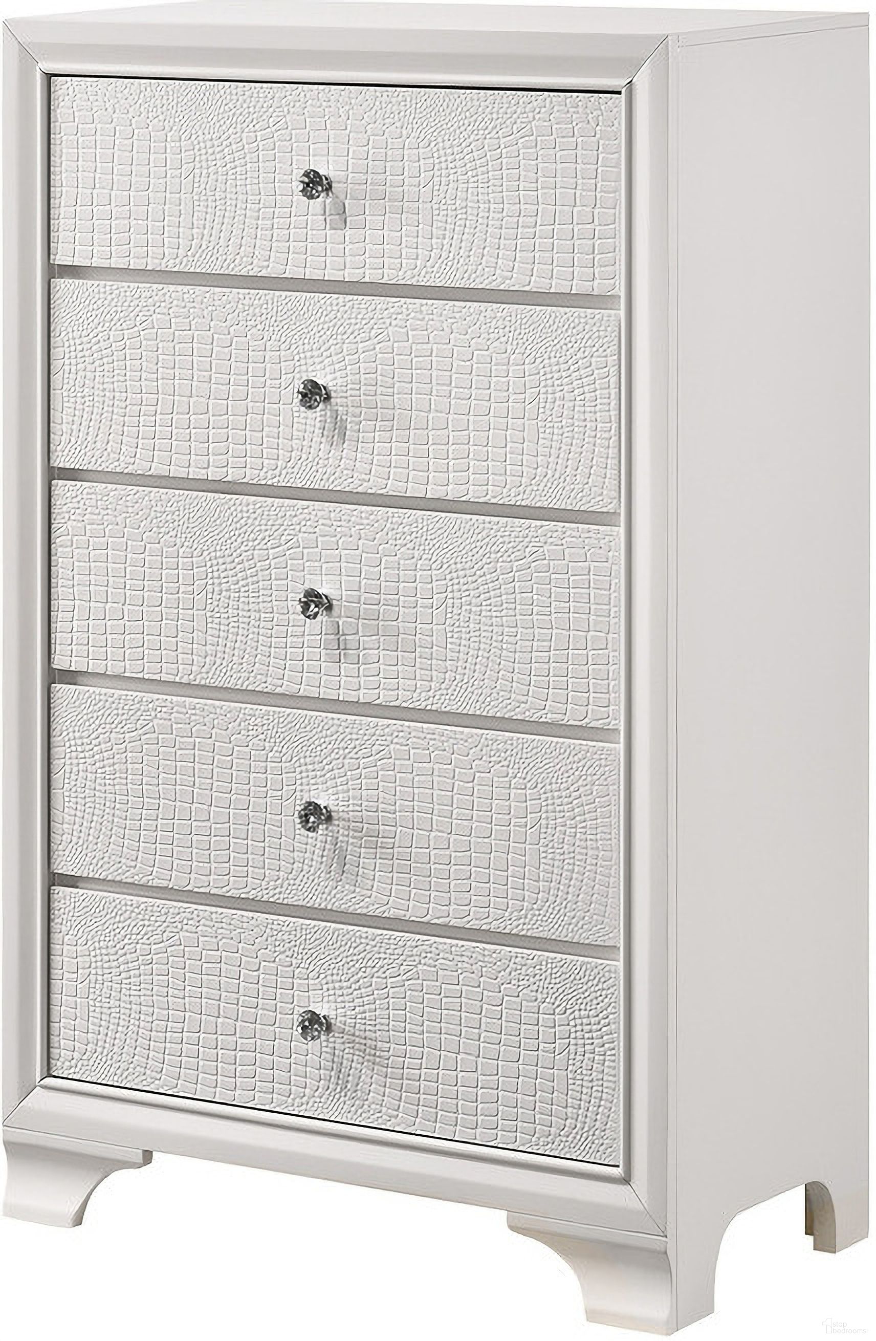 The appearance of Lyssa Chest Frost In White designed by Crown Mark in the glam interior design. This white piece of furniture was selected by 1StopBedrooms from Lyssa Collection to add a touch of cosiness and style into your home. Sku: B4310-4. Material: MDF.