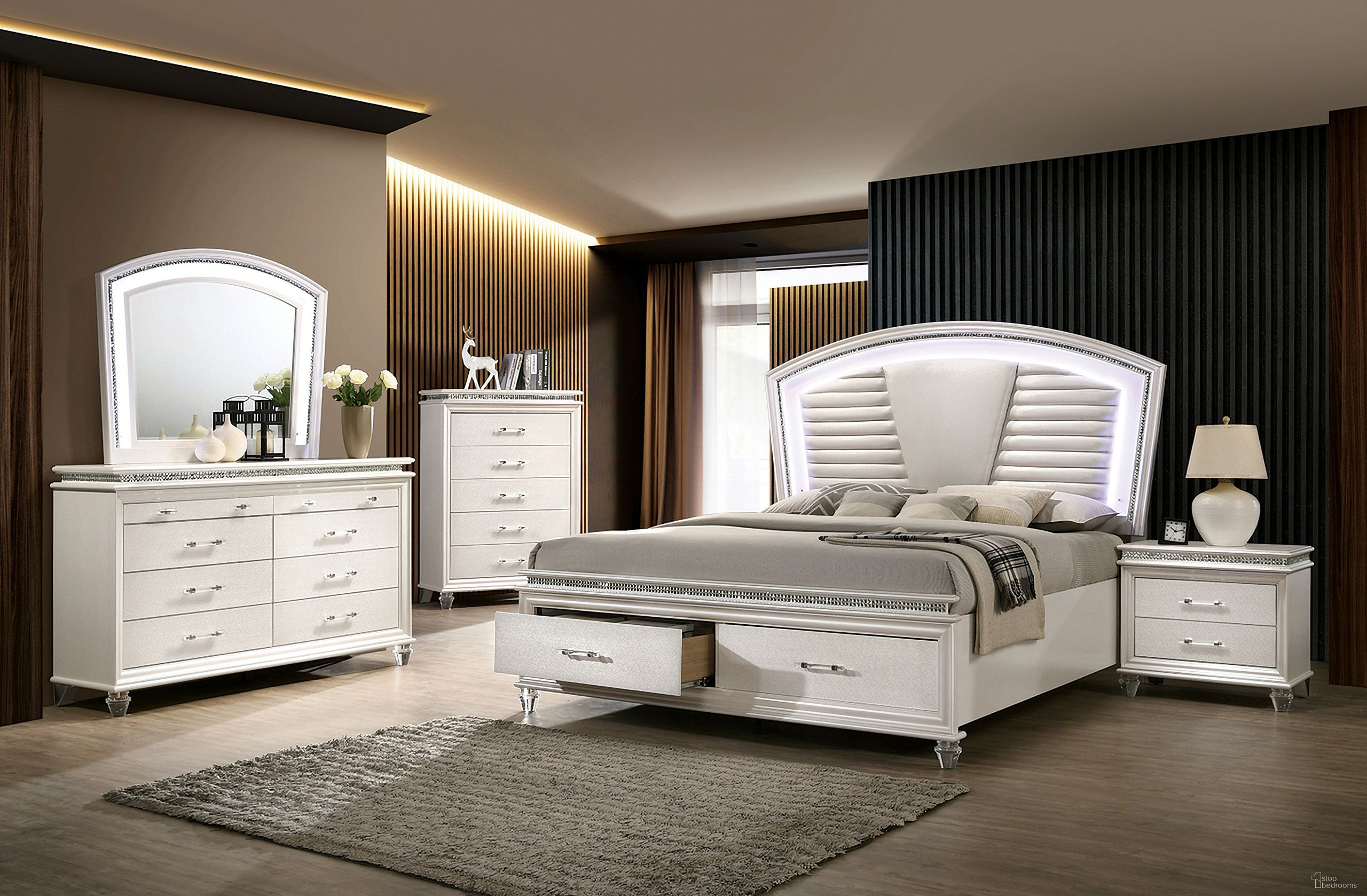 The appearance of Maddie Queen Bed In Pearl White designed by Furniture of America in the modern / contemporary interior design. This pearl white and white piece of furniture was selected by 1StopBedrooms from Maddie Collection to add a touch of cosiness and style into your home. Sku: CM7899Q-1;CM7899Q-2;CM7899Q-3;CM7899Q-4. Bed Type: Platform Bed. Material: Wood. Bed Size: Queen.