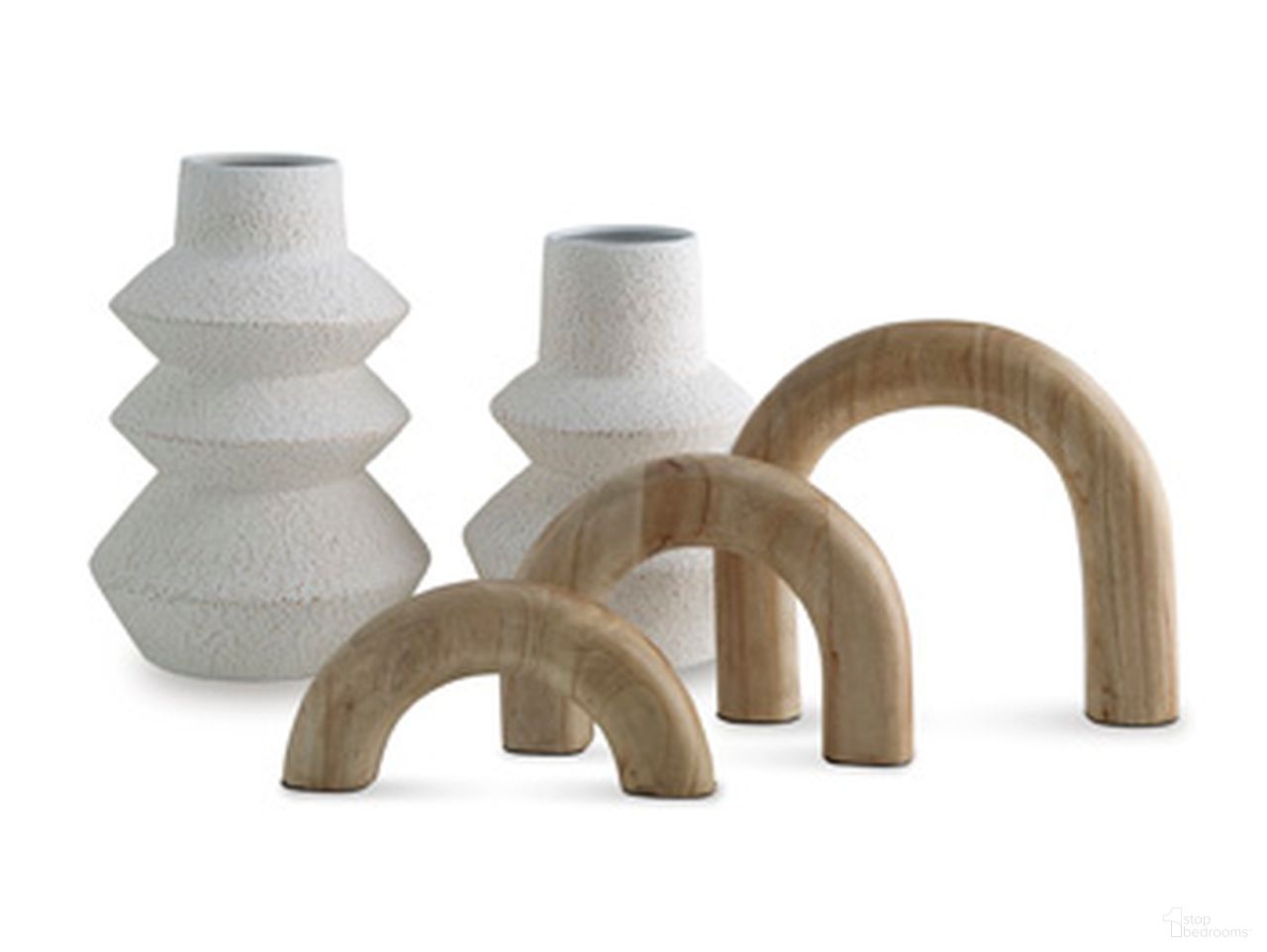 The appearance of Maddwarth Accessory Set Set of 5 In White and Brown designed by Signature Design by Ashley in the modern / contemporary interior design. This white/brown piece of furniture was selected by 1StopBedrooms from Maddwarth Collection to add a touch of cosiness and style into your home. Sku: A2C00214.