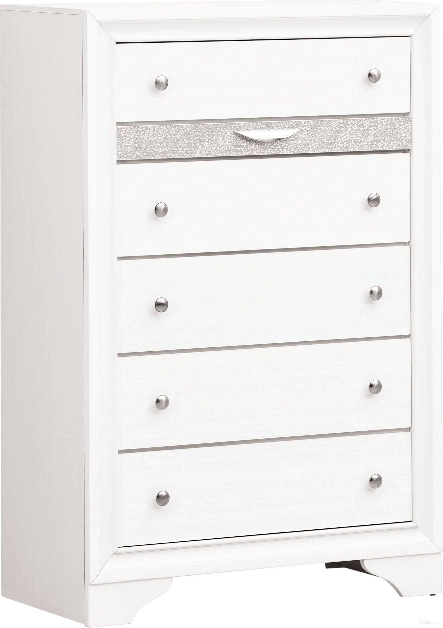 The appearance of Madrid Chest In White designed by Glory in the modern / contemporary interior design. This white piece of furniture was selected by 1StopBedrooms from Madrid Collection to add a touch of cosiness and style into your home. Sku: G02390-CH. Material: Wood.