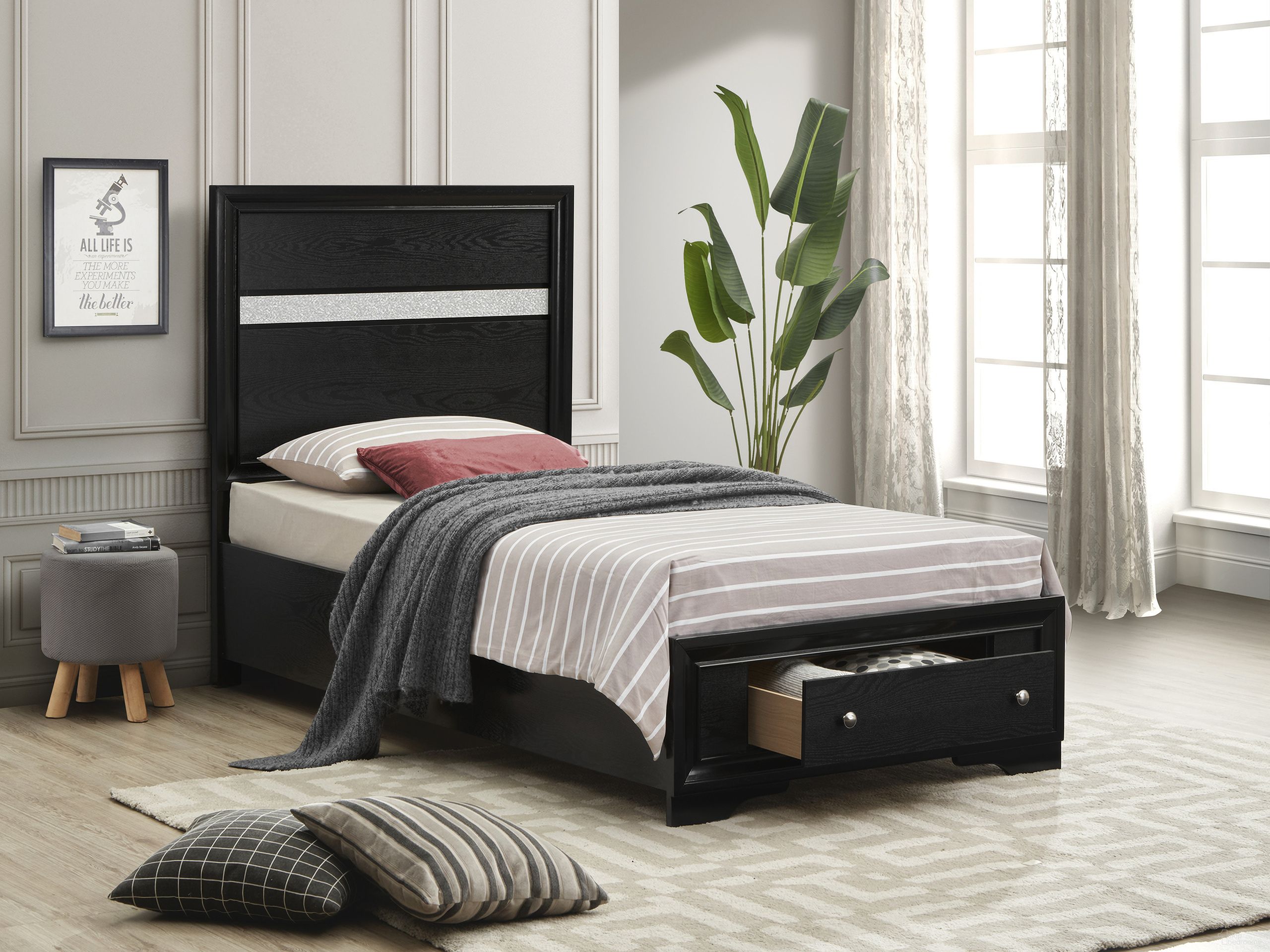 The appearance of Madrid Youth Storage Bedroom Set In Black designed by Glory in the modern / contemporary interior design. This black piece of furniture was selected by 1StopBedrooms from Madrid Collection to add a touch of cosiness and style into your home. Sku: G02350B-TB;G02350-N. Material: Wood. Bed Size: Twin.
