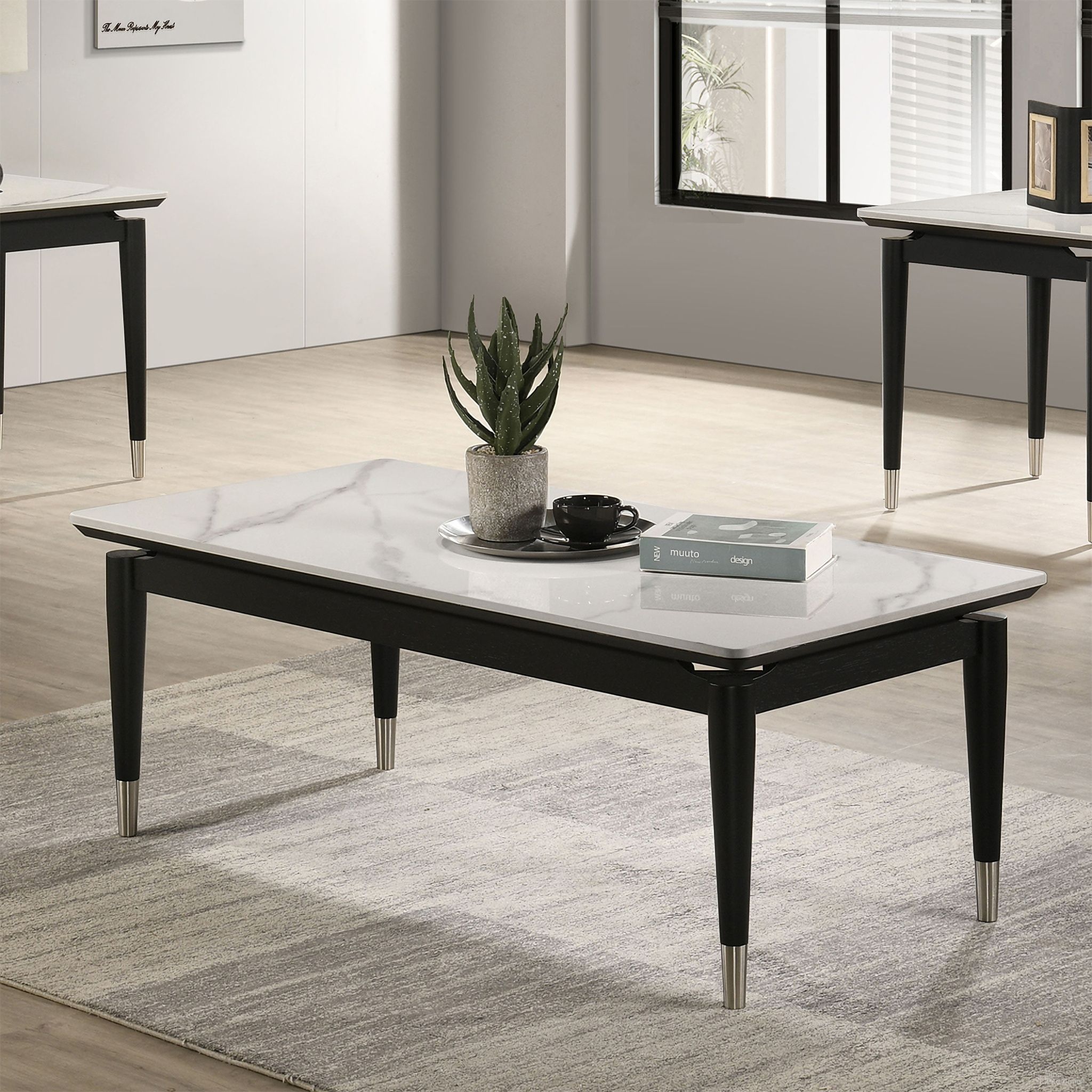The appearance of Maidstone Coffee Table In Black and White designed by Furniture of America in the modern / contemporary interior design. This black/white piece of furniture  was selected by 1StopBedrooms from Maidstone Collection to add a touch of cosiness and style into your home. Sku: FM42001BK-C. Material: Stone.