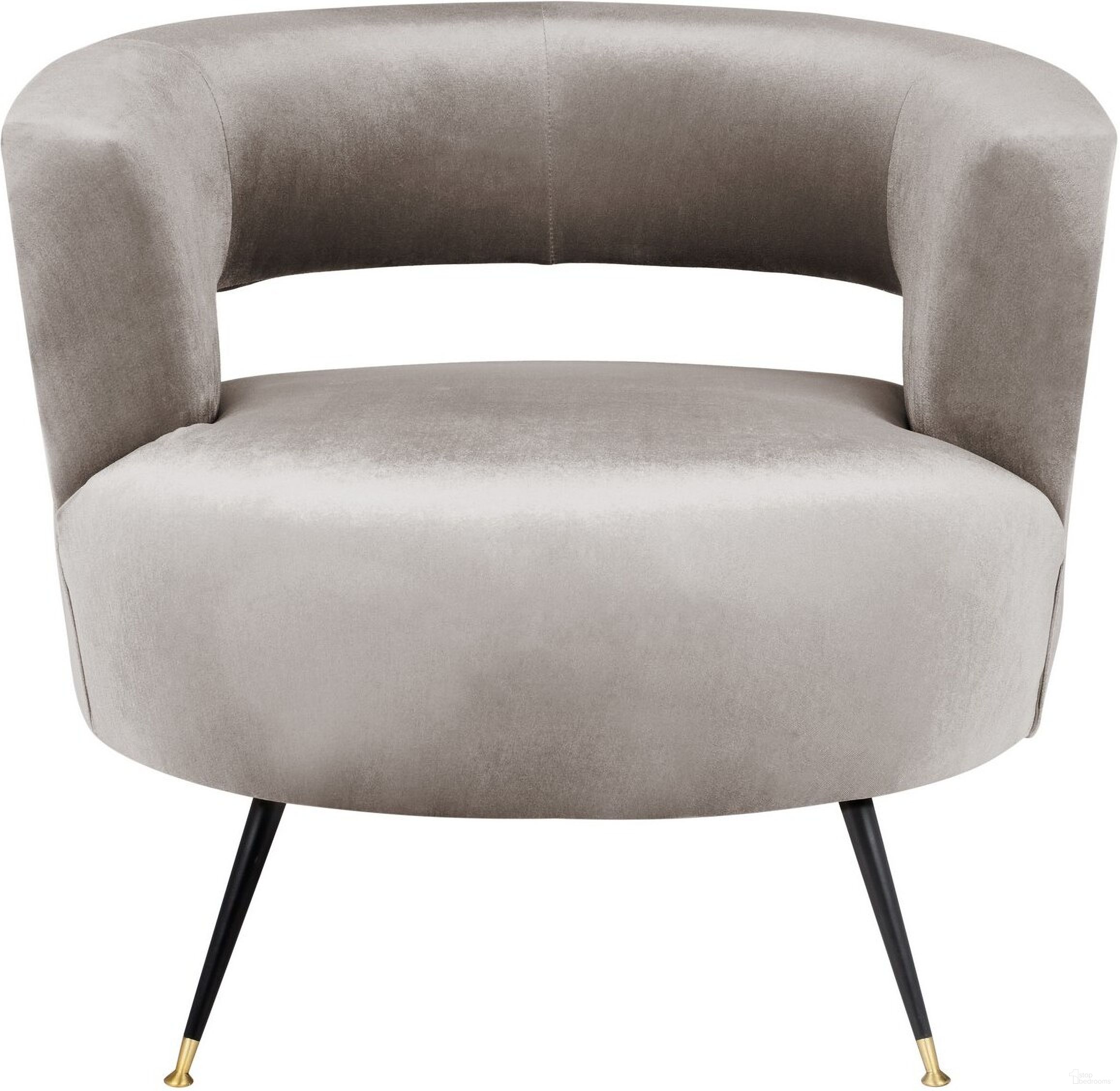 The appearance of Manet Hazelwood Velvet Retro Mid Century Accent Chair designed by Safavieh in the glam interior design. This hazelwood piece of furniture  was selected by 1StopBedrooms from Manet Collection to add a touch of cosiness and style into your home. Sku: FOX6272A. Material: Iron.