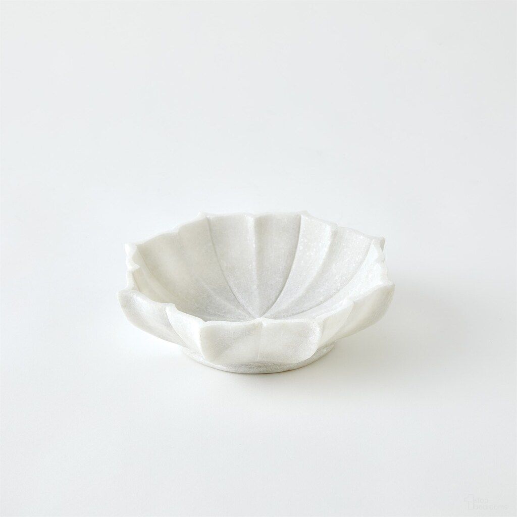 The appearance of Marble Medium Petal Bowl In White designed by Global Views in the modern / contemporary interior design. This white piece of furniture  was selected by 1StopBedrooms from Marble Collection to add a touch of cosiness and style into your home. Sku: 991793. Material: Marble.