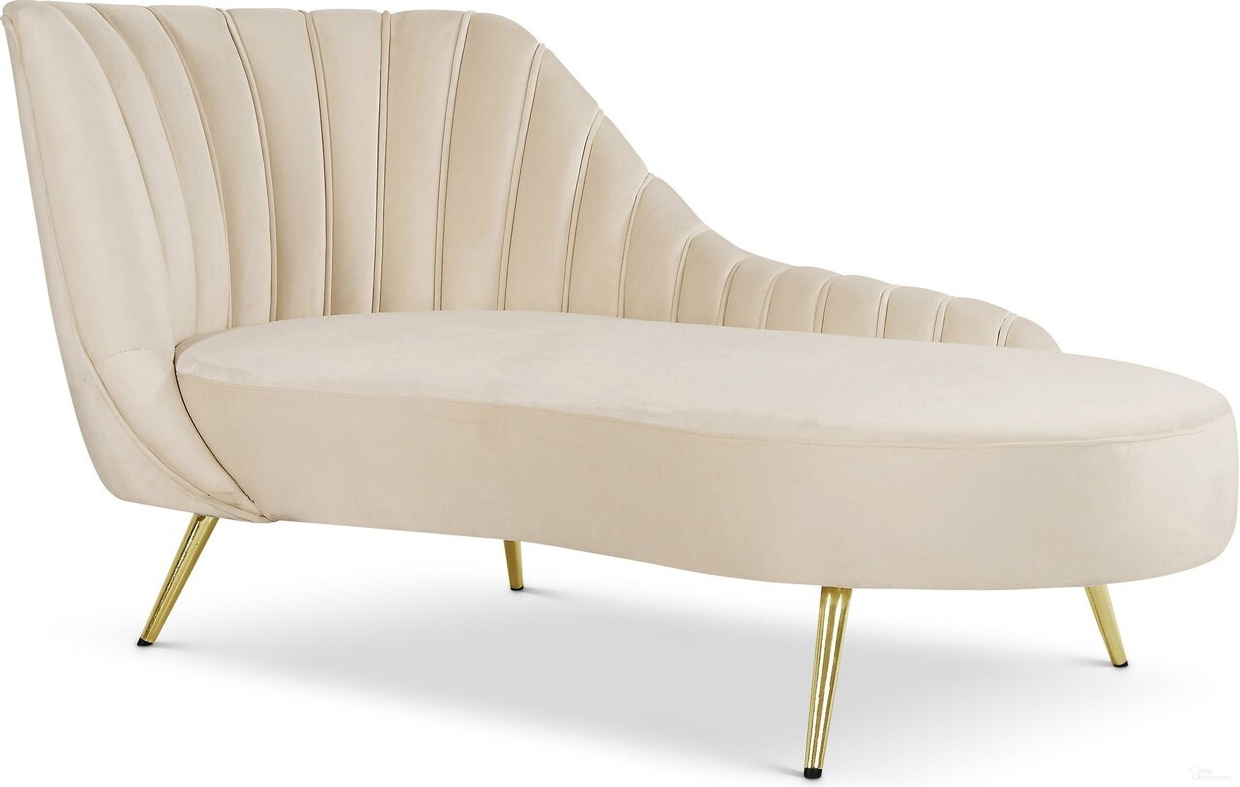 The appearance of Margo Velvet Chaise In Cream designed by Meridian in the modern / contemporary interior design. This cream velvet piece of furniture was selected by 1StopBedrooms from Margo Collection to add a touch of cosiness and style into your home. Sku: 622Cream-Chaise. Material: Velvet.