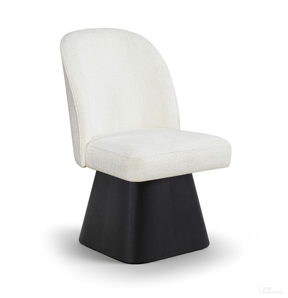 The appearance of Marlowe Linen Textured Fabric Upholstered Swivel Dining Side Chair In Cream designed by Meridian in the modern / contemporary interior design. This cream piece of furniture  was selected by 1StopBedrooms from Marlowe Collection to add a touch of cosiness and style into your home. Sku: 88030Cream-SC. Material: Linen. Chair Type: Side Chair.