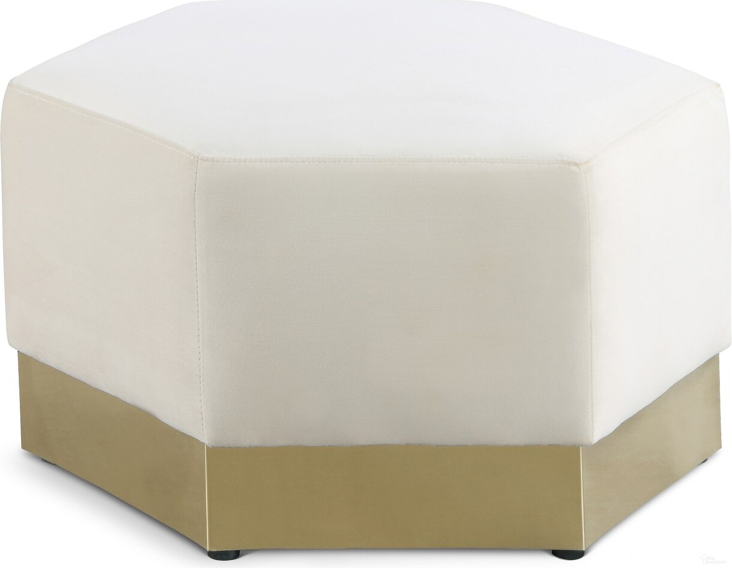 The appearance of Marquis Velvet Ottoman In Cream designed by Meridian in the modern / contemporary interior design. This cream velvet piece of furniture  was selected by 1StopBedrooms from Marquis Collection to add a touch of cosiness and style into your home. Sku: 600Cream-Ott. Material: Velvet.