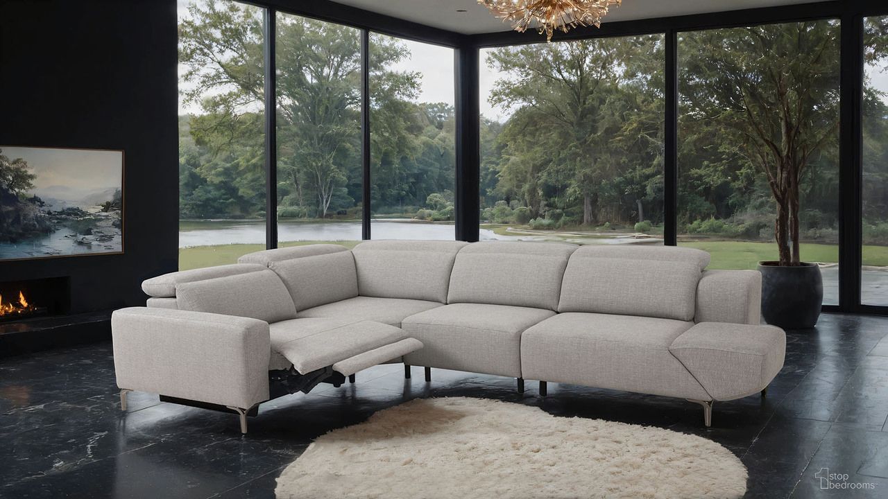 The appearance of Melancton Power Sectional In Light Gray designed by Furniture of America in the modern / contemporary interior design. This light gray piece of furniture was selected by 1StopBedrooms from Melancton Collection to add a touch of cosiness and style into your home. Sku: CM9933LG-AC;CM9933LG-CNR;CM9933LG-LCH-PM;CM9933LG-RCH-PM. Layout: L-Shape. Material: Hardwood.
