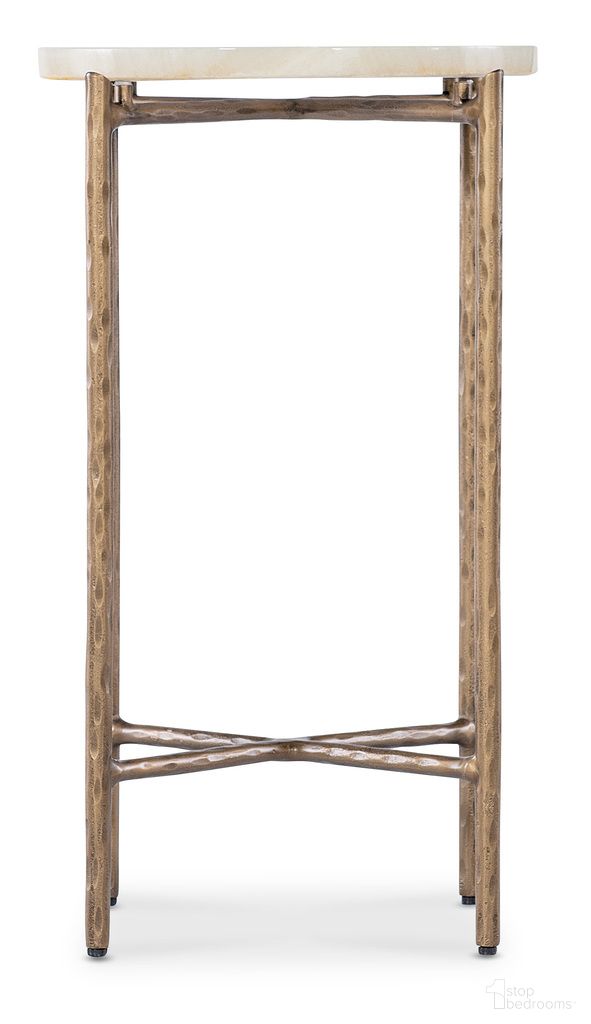 The appearance of Melange Je Suis Petit Spot Table In Gold designed by Hooker in the transitional interior design. This gold piece of furniture was selected by 1StopBedrooms from Melange Collection to add a touch of cosiness and style into your home. Sku: 628-50746-00. Material: Metal.