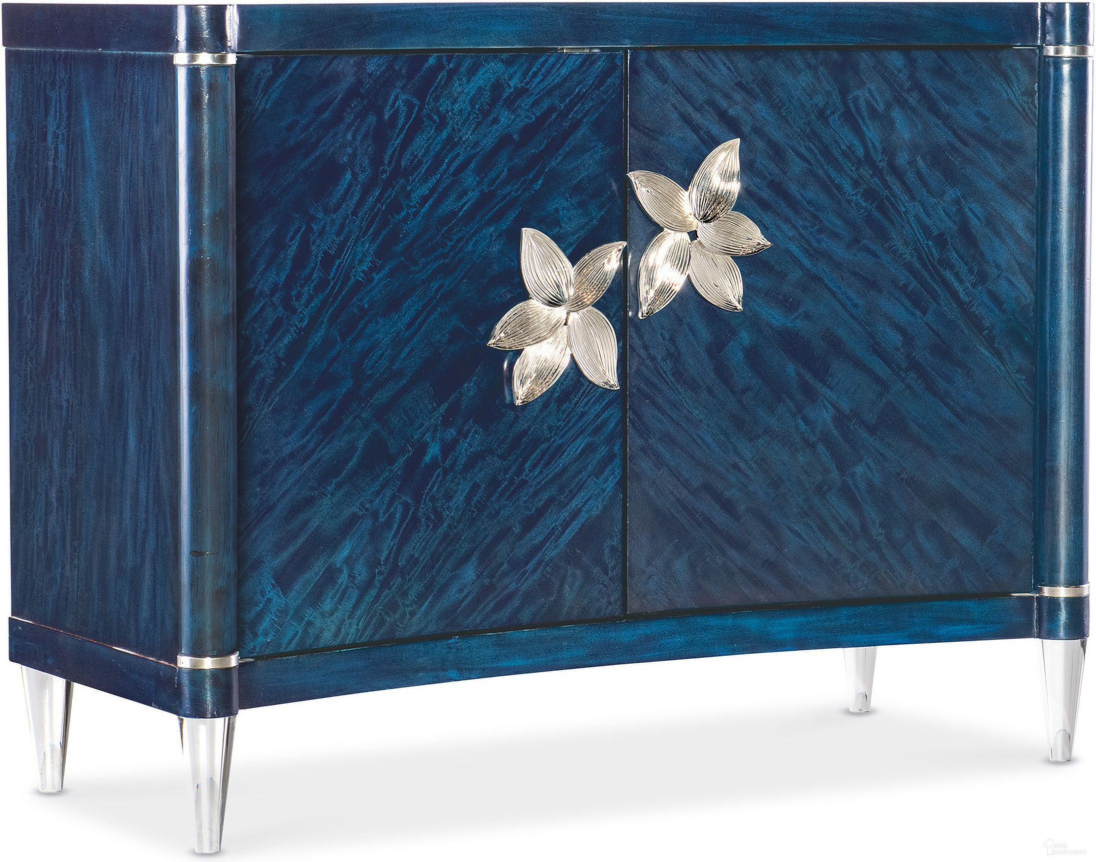 The appearance of Melange Sapphire Accent Chest In Blue designed by Hooker in the transitional interior design. This blue piece of furniture was selected by 1StopBedrooms from Melange Collection to add a touch of cosiness and style into your home. Sku: 628-85678-45. Material: Veneer.