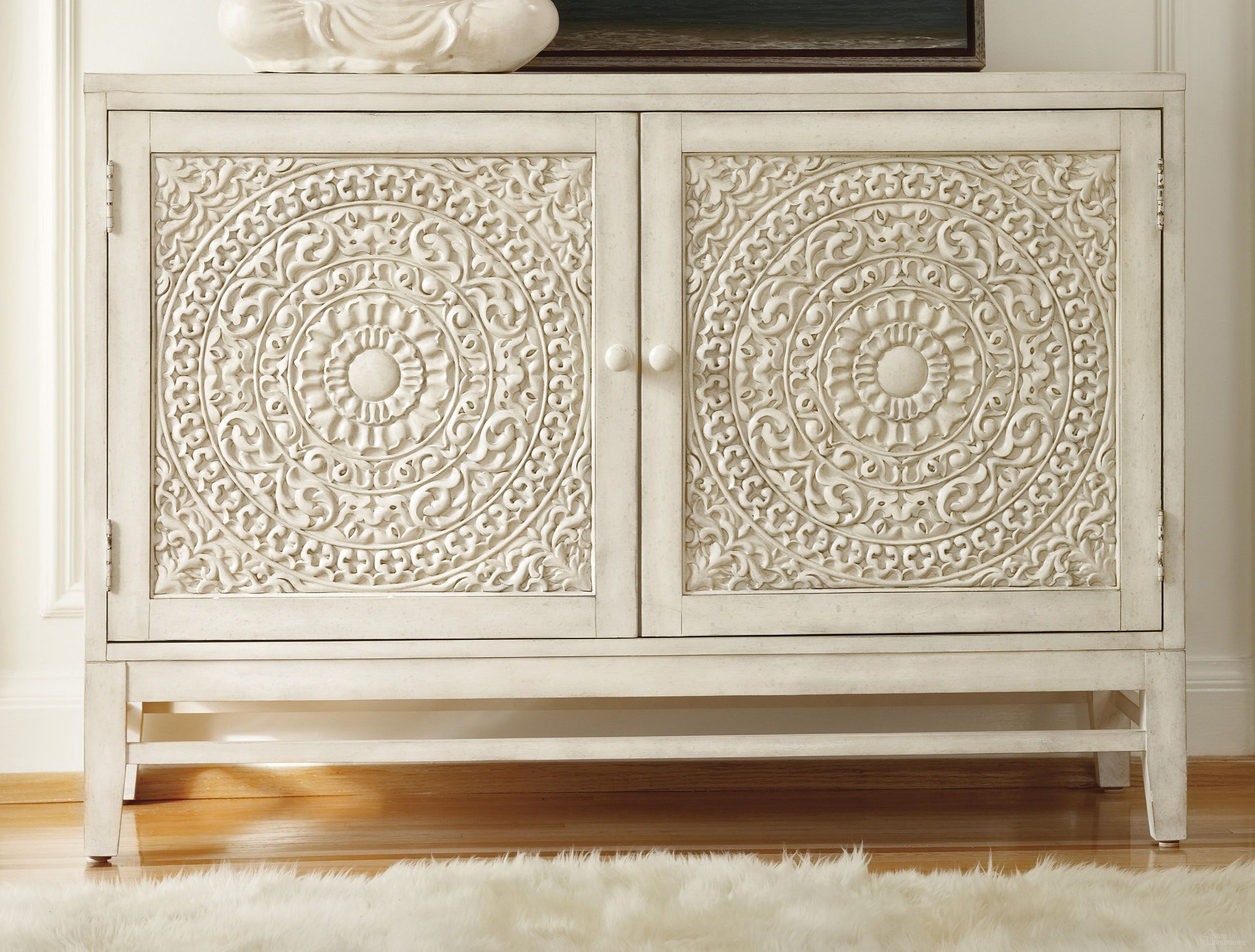 The appearance of Melange White Matisette Chest designed by Hooker in the traditional interior design. This white piece of furniture was selected by 1StopBedrooms from Melange Collection to add a touch of cosiness and style into your home. Sku: 638-85074. Material: Hardwood.
