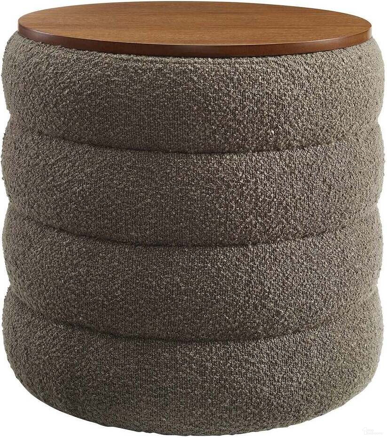 The appearance of Mezzo Boucle Fabric Storage Round Ottoman In Pebble designed by Modway in the modern / contemporary interior design. This pebble piece of furniture was selected by 1StopBedrooms from Mezzo Collection to add a touch of cosiness and style into your home. Sku: EEI-6685-PEB. Material: Boucle.