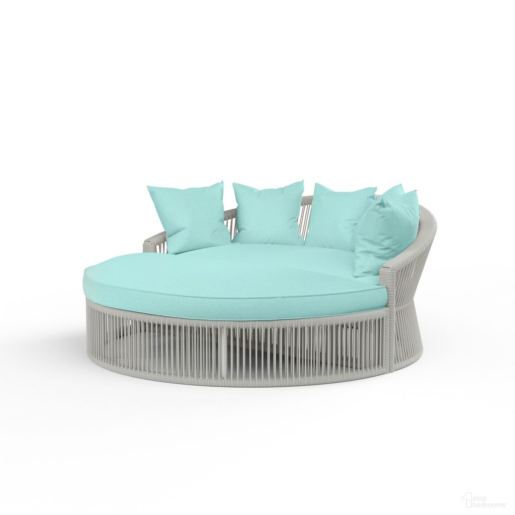 The appearance of Miami Daybed in Dupione Celeste designed by Sunset West in the modern / contemporary interior design. This dupione celeste piece of furniture was selected by 1StopBedrooms from Miami Collection to add a touch of cosiness and style into your home. Sku: SW4401-99-OTT-8067. Material: Olefin Rope.