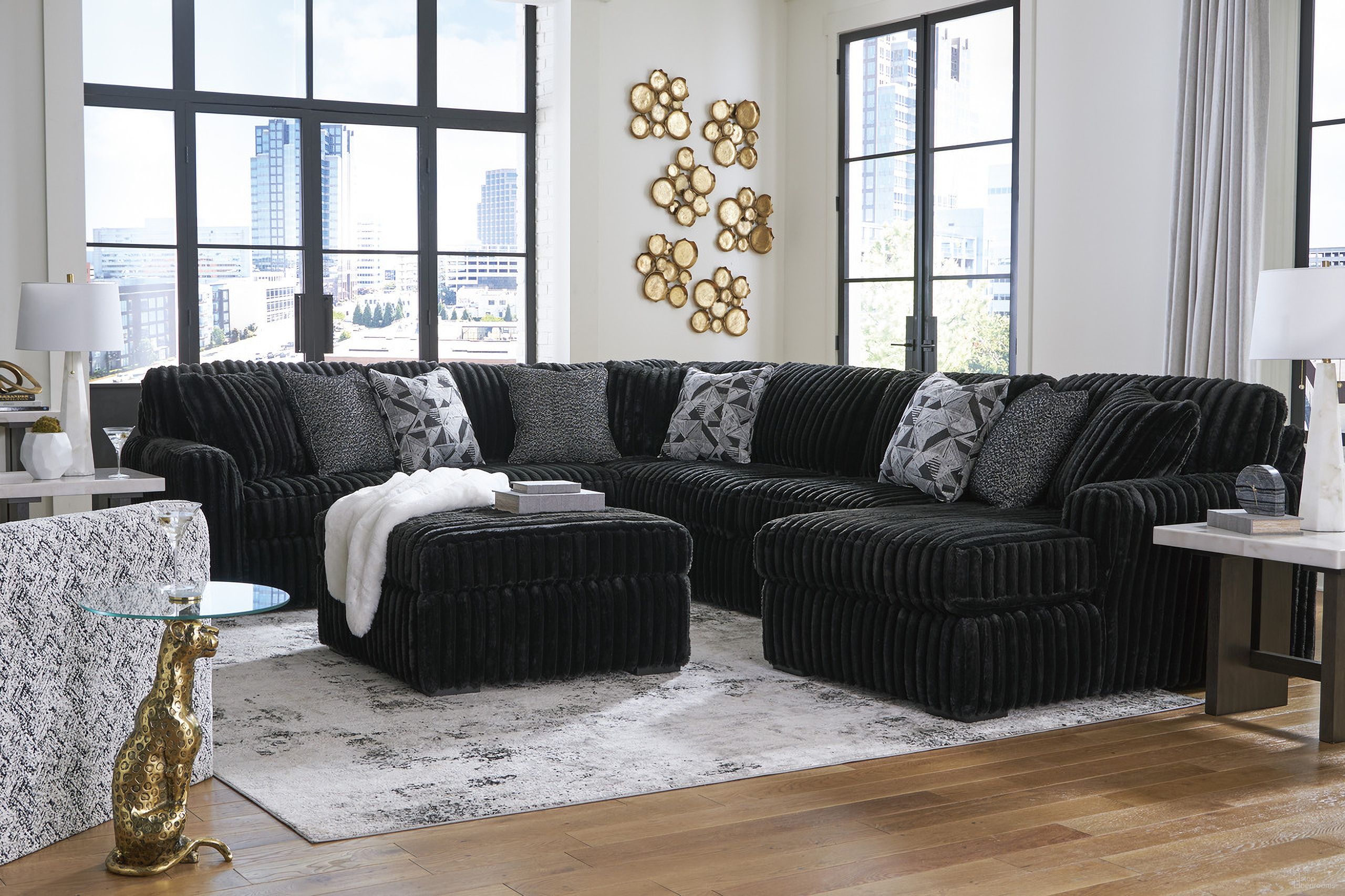 Midnight-Madness 4-Piece Sectional and Oversized Accent Ottoman In Onyx
