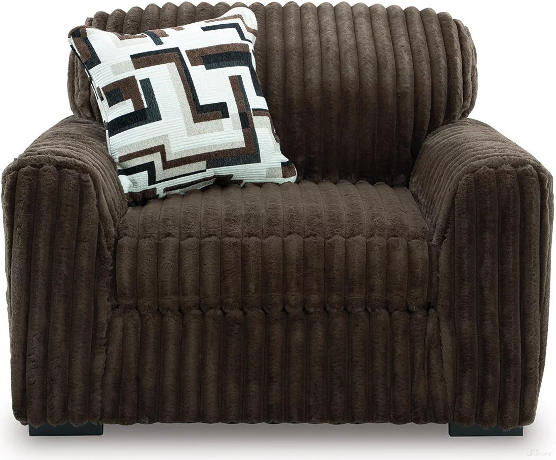 The appearance of Midnight-Madness Oversized Chair In Chocolate designed by Signature Design by Ashley in the modern / contemporary interior design. This chocolate piece of furniture was selected by 1StopBedrooms from Midnight-Madness Collection to add a touch of cosiness and style into your home. Sku: 9810423. Material: Corduroy.