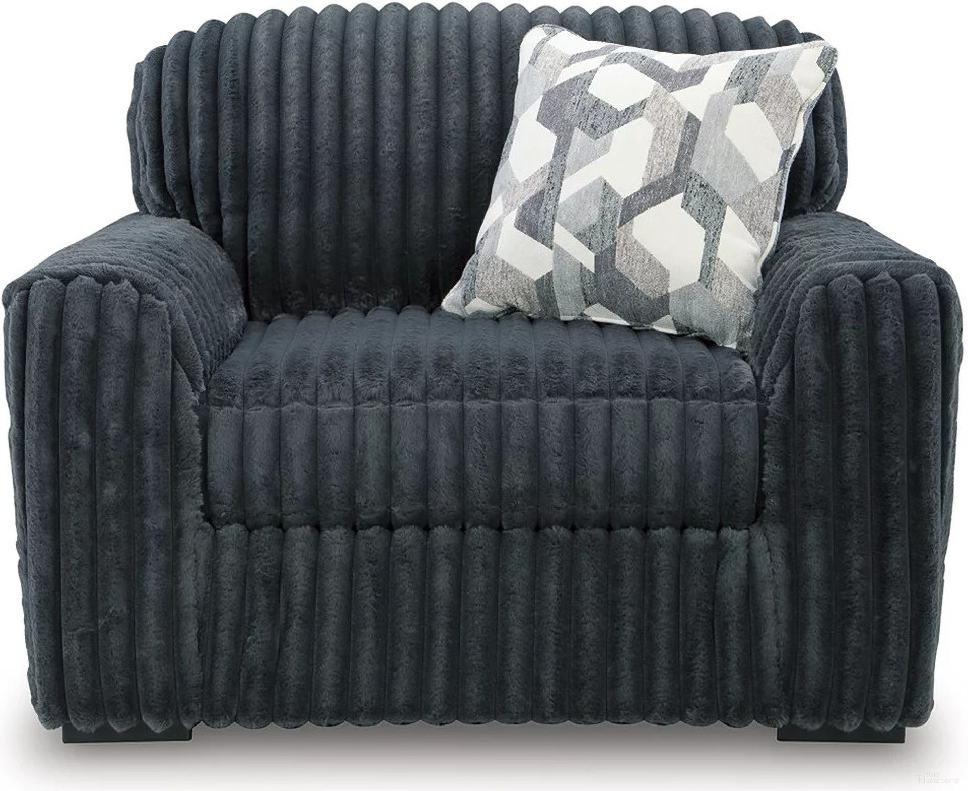 The appearance of Midnight-Madness Oversized Chair In Gunmetal designed by Signature Design by Ashley in the modern / contemporary interior design. This gunmetal piece of furniture was selected by 1StopBedrooms from Midnight-Madness Collection to add a touch of cosiness and style into your home. Sku: 9810523. Material: Polyester.