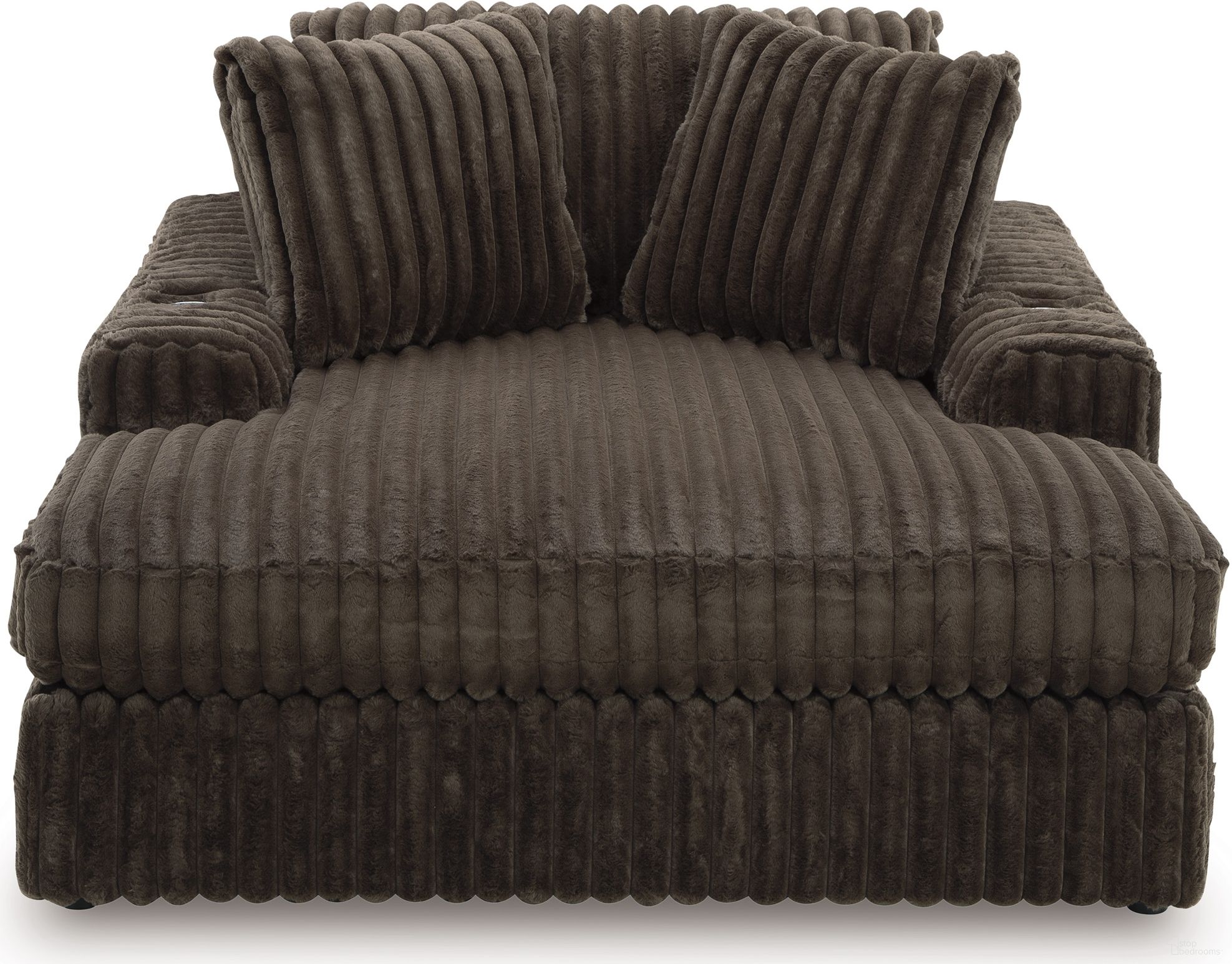 The appearance of Midnight-Madness Oversized Chaise In Chocolate designed by Signature Design by Ashley in the modern / contemporary interior design. This chocolate piece of furniture was selected by 1StopBedrooms from Midnight-Madness Collection to add a touch of cosiness and style into your home. Sku: 9810415. Material: Polyester.