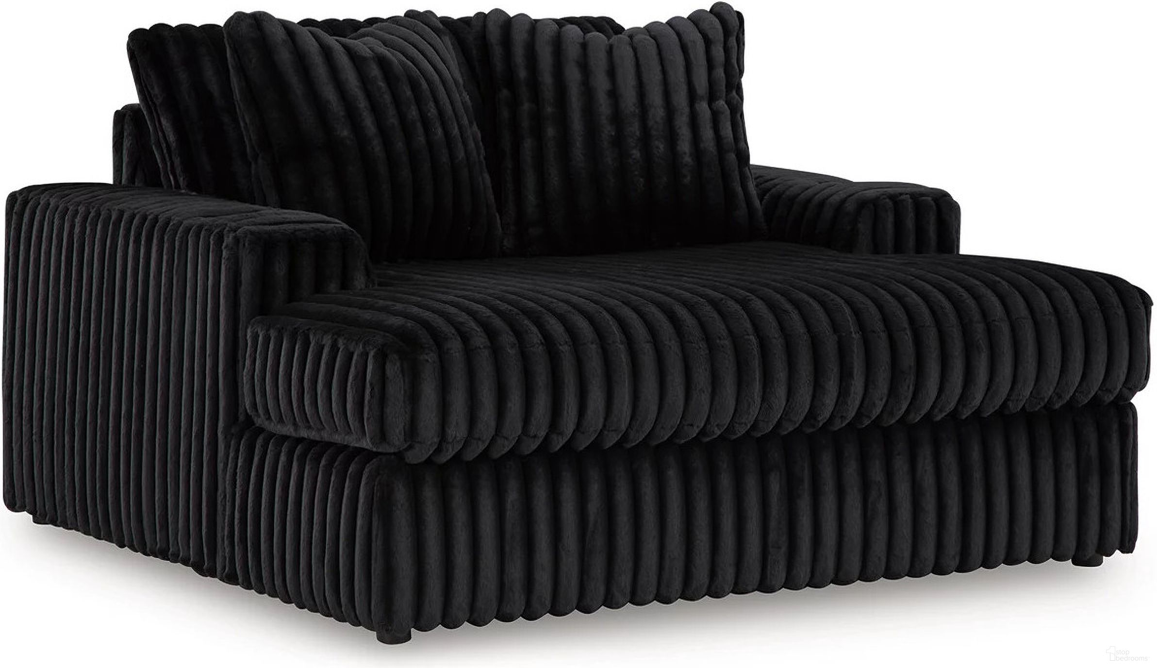 The appearance of Midnight-Madness Oversized Chaise In Onyx designed by Signature Design by Ashley in the modern / contemporary interior design. This onyx piece of furniture was selected by 1StopBedrooms from Midnight-Madness Collection to add a touch of cosiness and style into your home. Sku: 9810315. Material: Polyester.