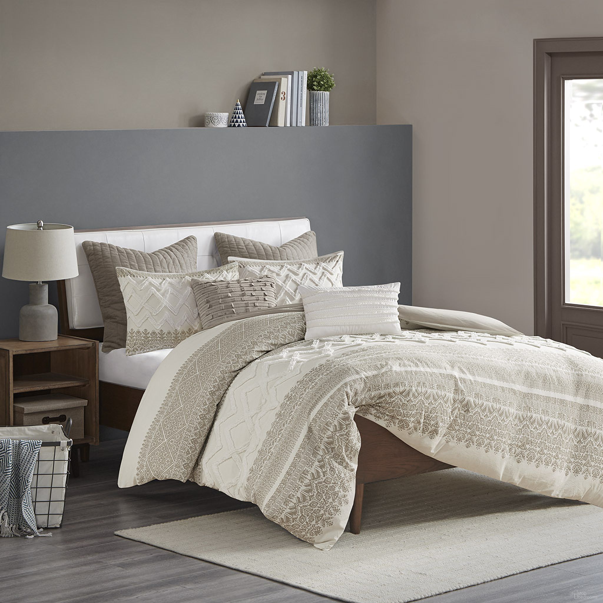 The appearance of Mila Cotton Printed 3 Piece King Duvet Cover Set With Chenille In Taupe designed by Olliix in the modern / contemporary interior design. This taupe piece of furniture was selected by 1StopBedrooms from Mila Collection to add a touch of cosiness and style into your home. Sku: II12-1127. Bed Size: King. Material: Cotton.