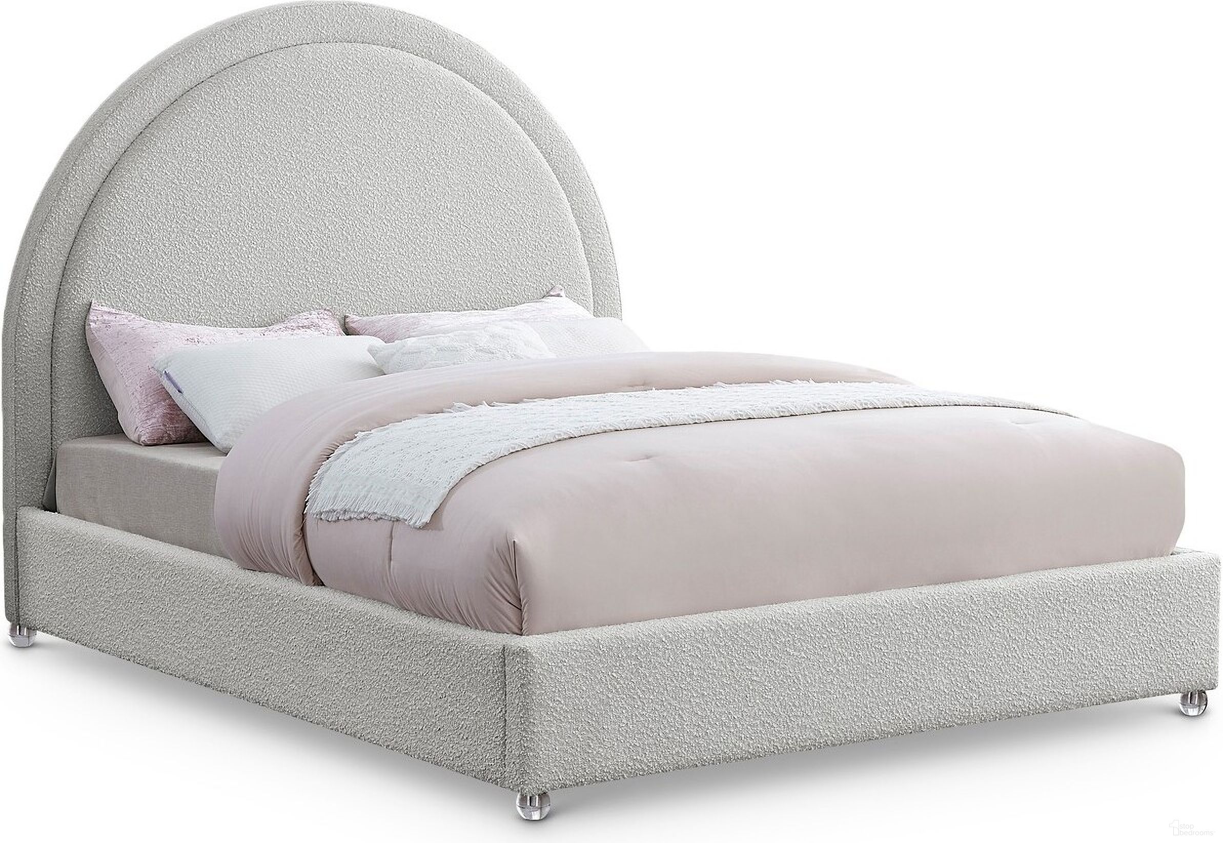 The appearance of Milo Fabric Full Bed In Cream designed by Meridian in the modern / contemporary interior design. This cream piece of furniture was selected by 1StopBedrooms from Milo Collection to add a touch of cosiness and style into your home. Sku: MiloCream-F Box 1/2 (Headboard / Slats);MiloCream-F Box 2/2 (Siderails / Footboard / Legs). Bed Type: Panel Bed. Material: Wood. Bed Size: Full.