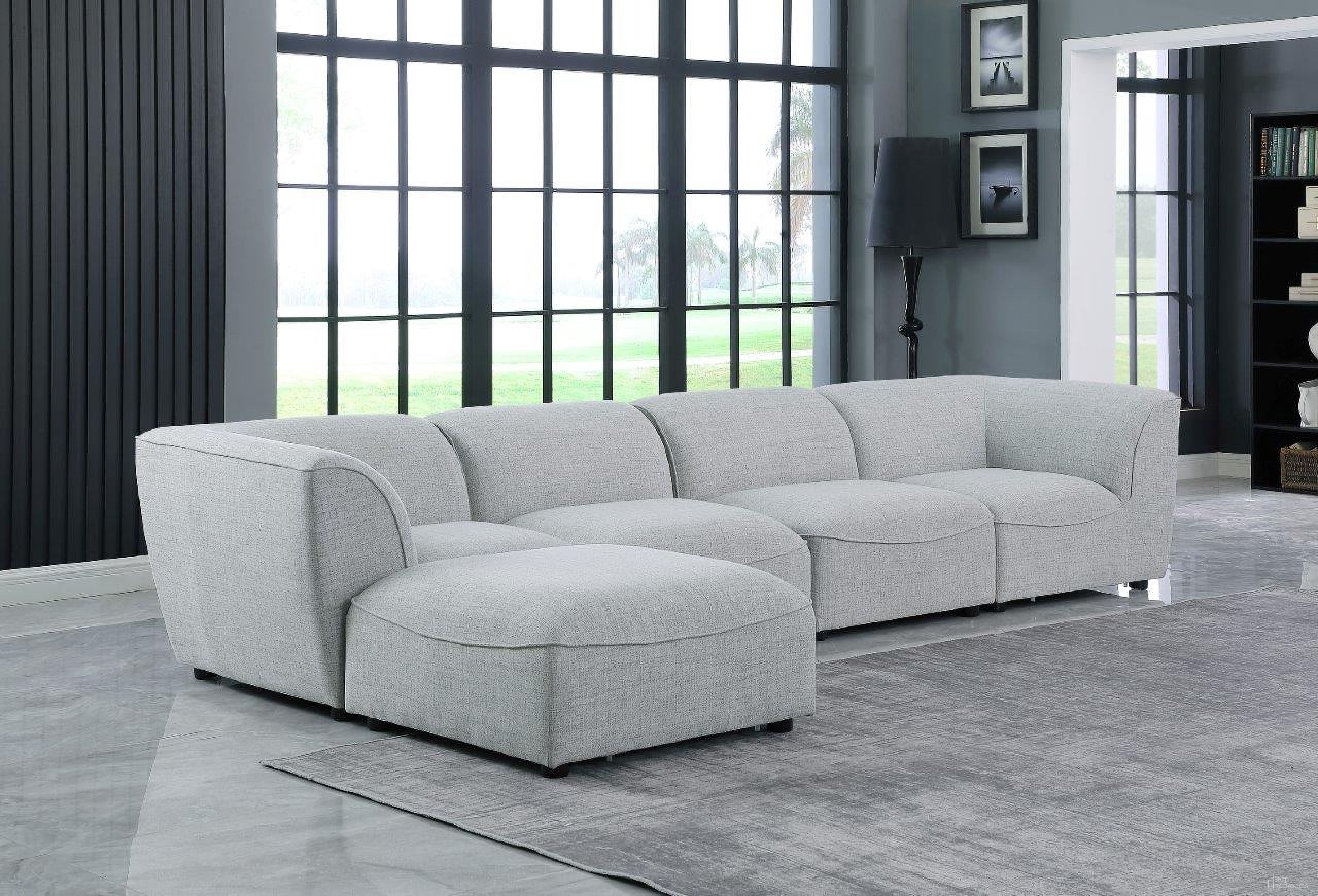 The appearance of Miramar Durable Linen Textured 5 Piece Modular Sectional In Grey designed by Meridian in the modern / contemporary interior design. This grey piece of furniture was selected by 1StopBedrooms from Miramar Collection to add a touch of cosiness and style into your home. Sku: 683Grey-Corner;683Grey-Corner;683Grey-Armless;683Grey-Armless;683Grey-Ott. Material: Linen. Layout: Sofa & Chaise.