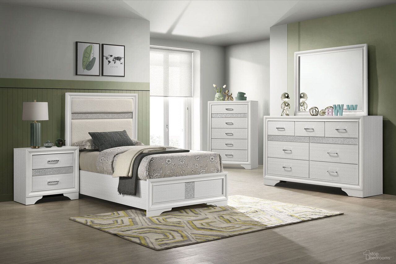The appearance of Miranda Youth Upholstered Panel Bedroom Set In White designed by Coaster in the modern / contemporary interior design. This white piece of furniture was selected by 1StopBedrooms from Miranda Collection to add a touch of cosiness and style into your home. Sku: 205110TB1;205110TB2;205112. Material: Fabric. Bed Size: Full.