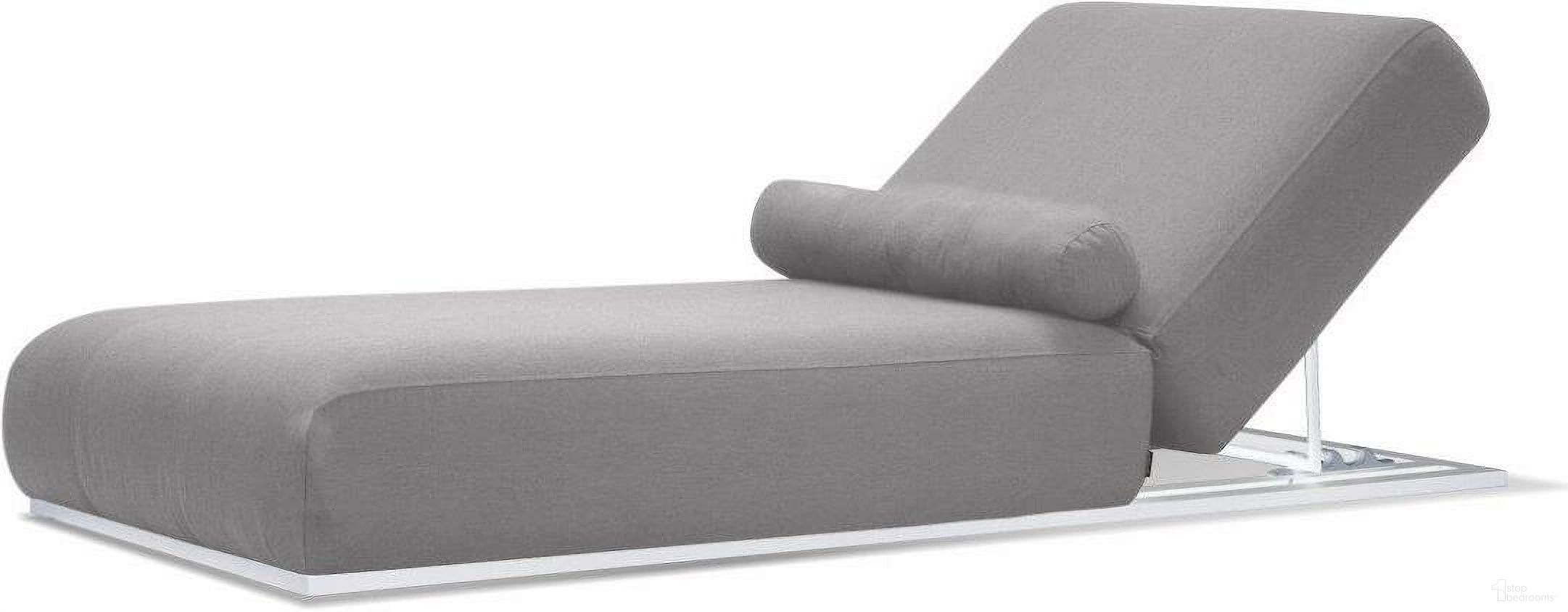 The appearance of Bondi Sunbrella Heather Grey Fabric With White Frame Lounger designed by Mobital in the modern / contemporary interior design. This grey/white piece of furniture was selected by 1StopBedrooms from Bondi Collection to add a touch of cosiness and style into your home. Sku: LCH-BOND-HEAT-. Material: Aluminum.