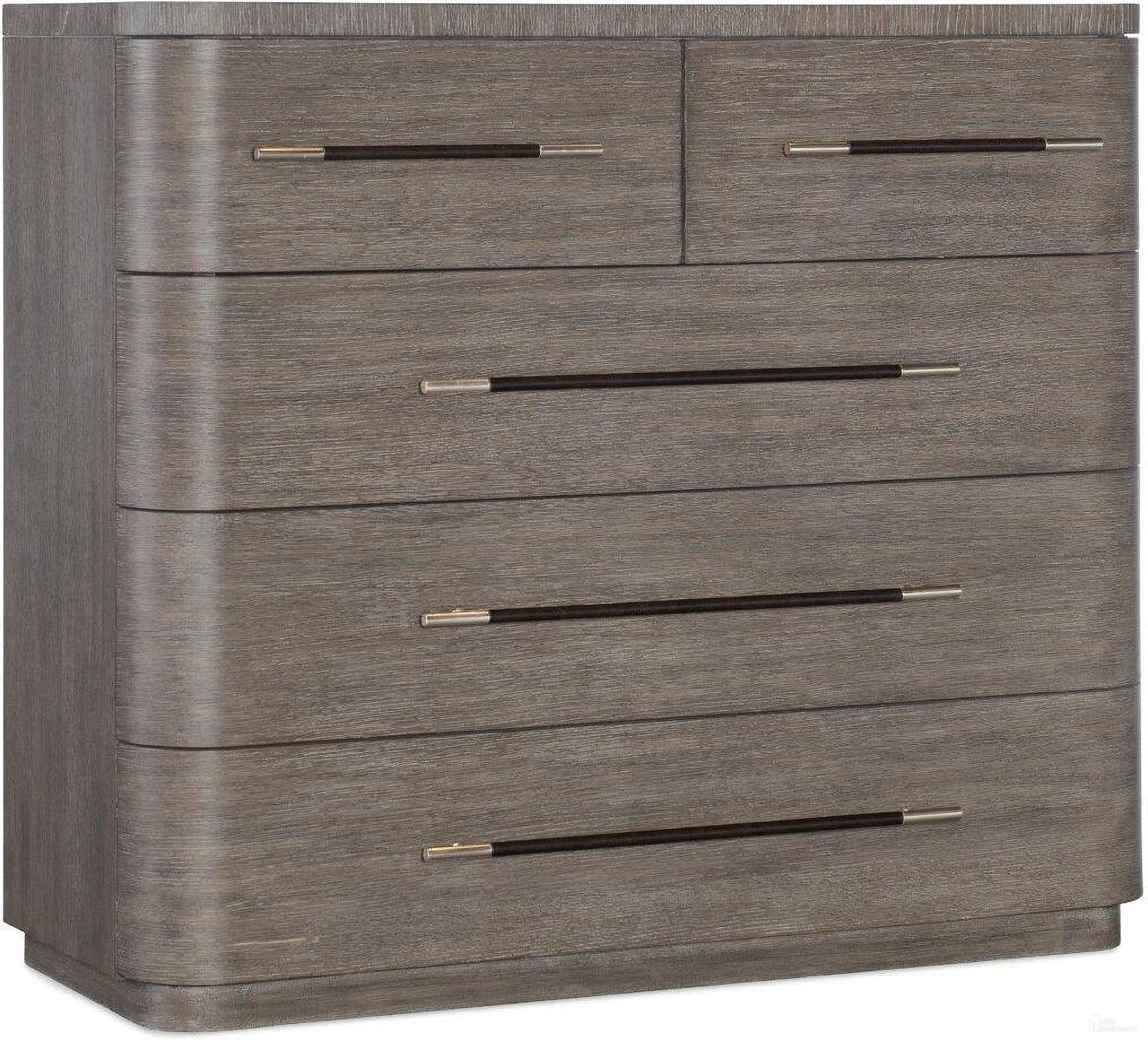 The appearance of Modern Mood Bachelors Chest In Dark Wood designed by Hooker in the modern / contemporary interior design. This dark wood piece of furniture was selected by 1StopBedrooms from Modern Mood Collection to add a touch of cosiness and style into your home. Sku: 6850-90017-89. Material: Oak Veneer.
