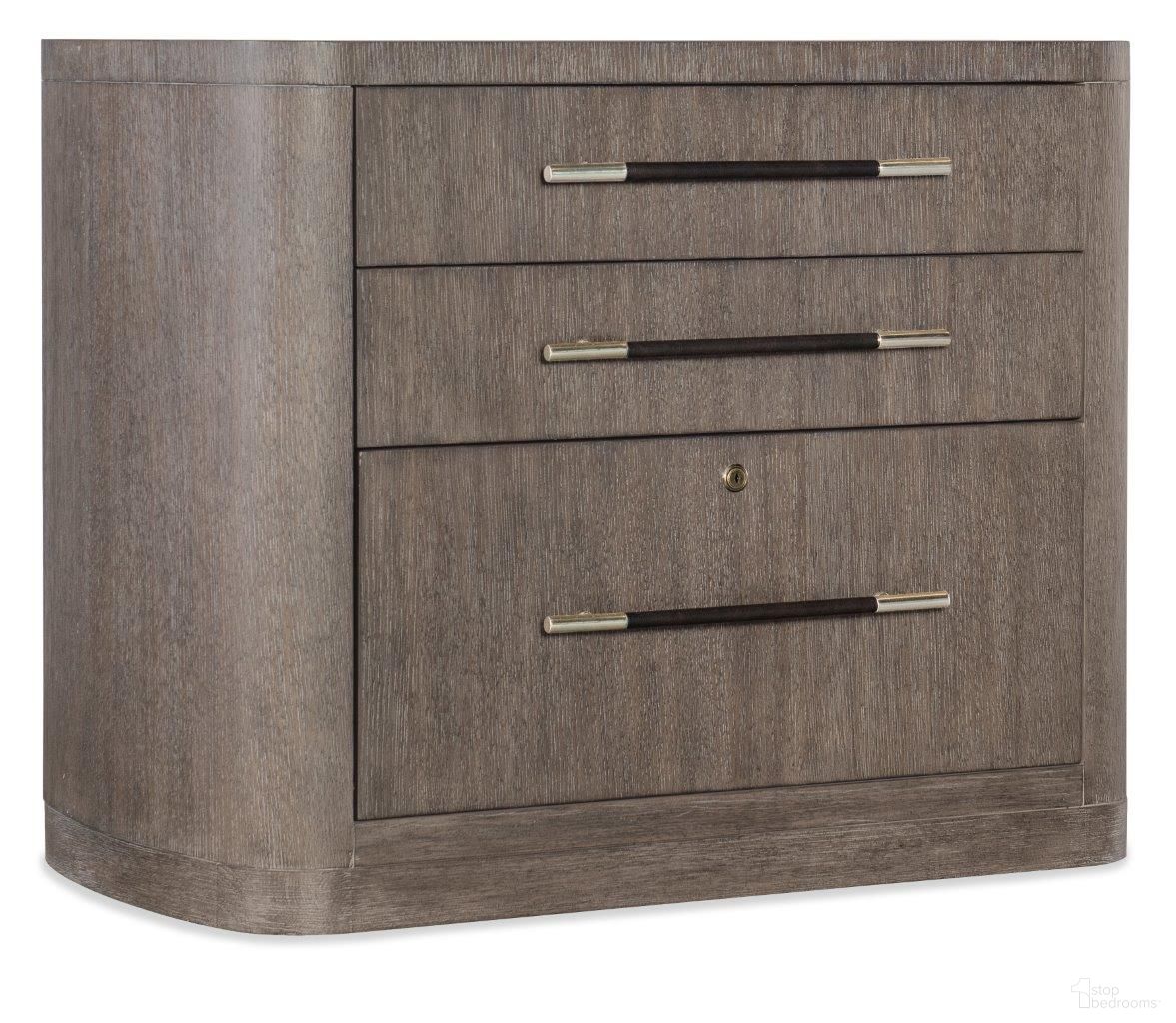 The appearance of Modern Mood Lateral File In Dark Wood designed by Hooker in the modern / contemporary interior design. This dark wood piece of furniture was selected by 1StopBedrooms from Modern Mood Collection to add a touch of cosiness and style into your home. Sku: 6850-10466-89. Material: Oak Veneer.