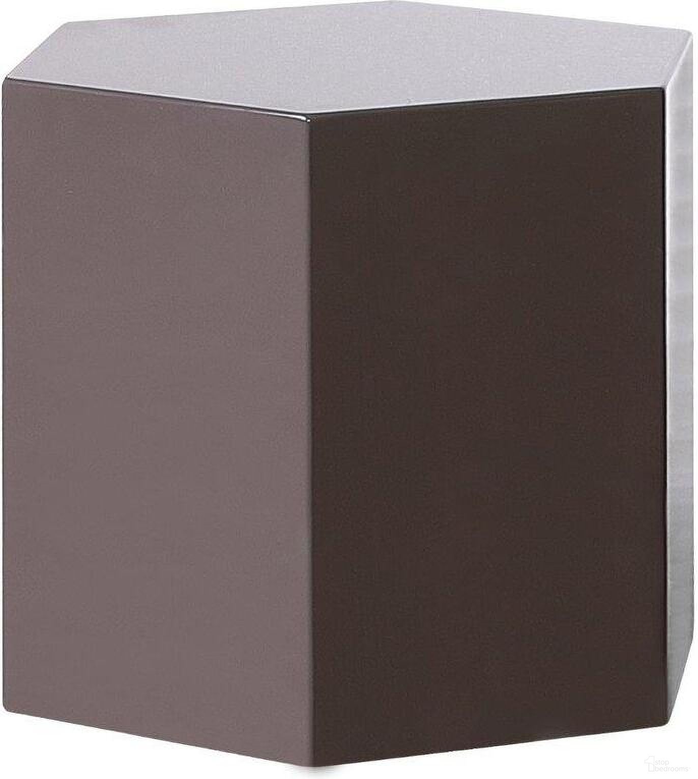 The appearance of Modrest Newmont Modern Medium Light Grey High Gloss End Table designed by VIG Furniture in the modern / contemporary interior design. This light grey piece of furniture  was selected by 1StopBedrooms from Modrest Newmont Collection to add a touch of cosiness and style into your home. Sku: VGBB-MND-CT34-GRY.