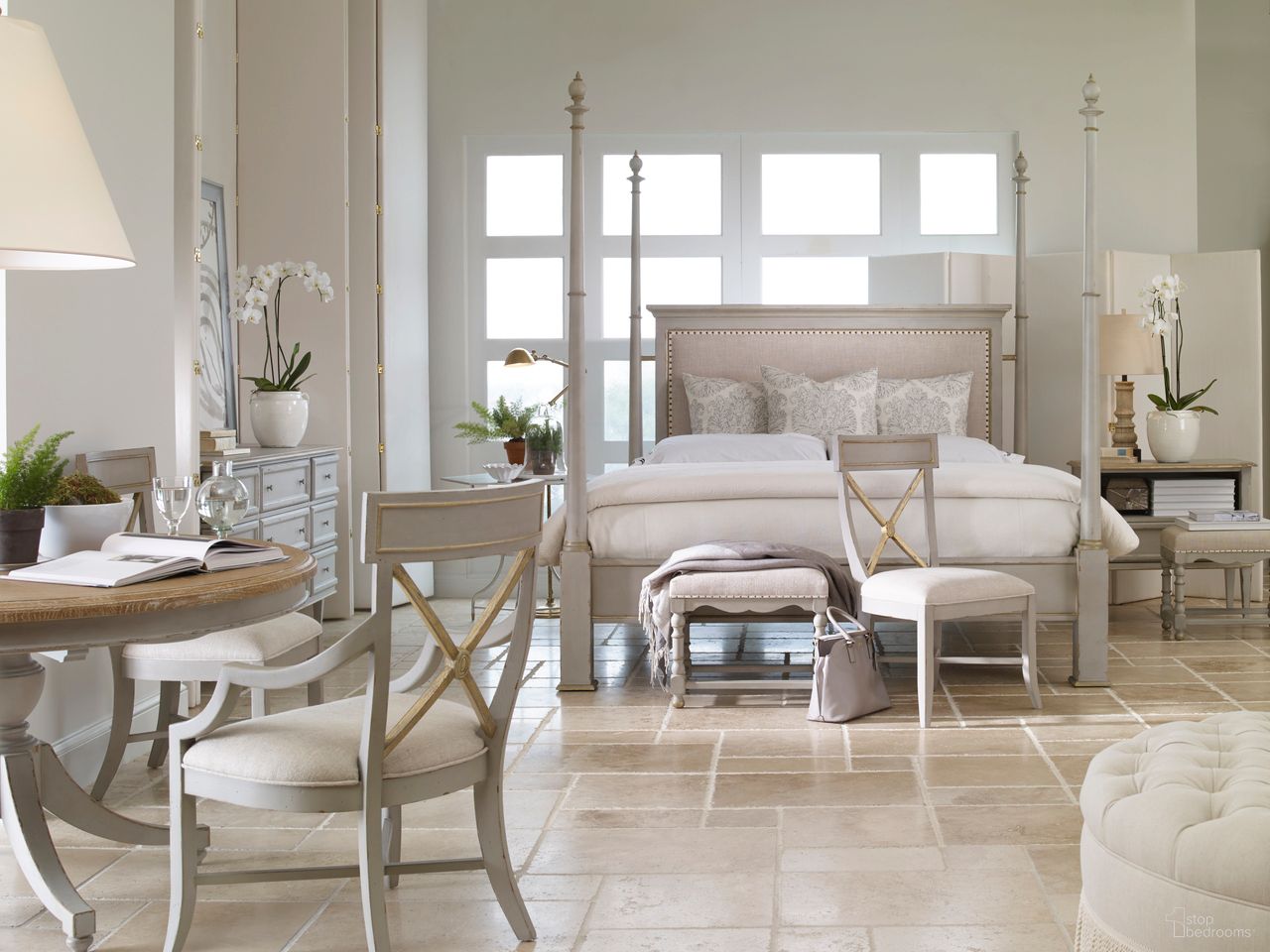 Monarch Poster Bedroom Set In Off White
