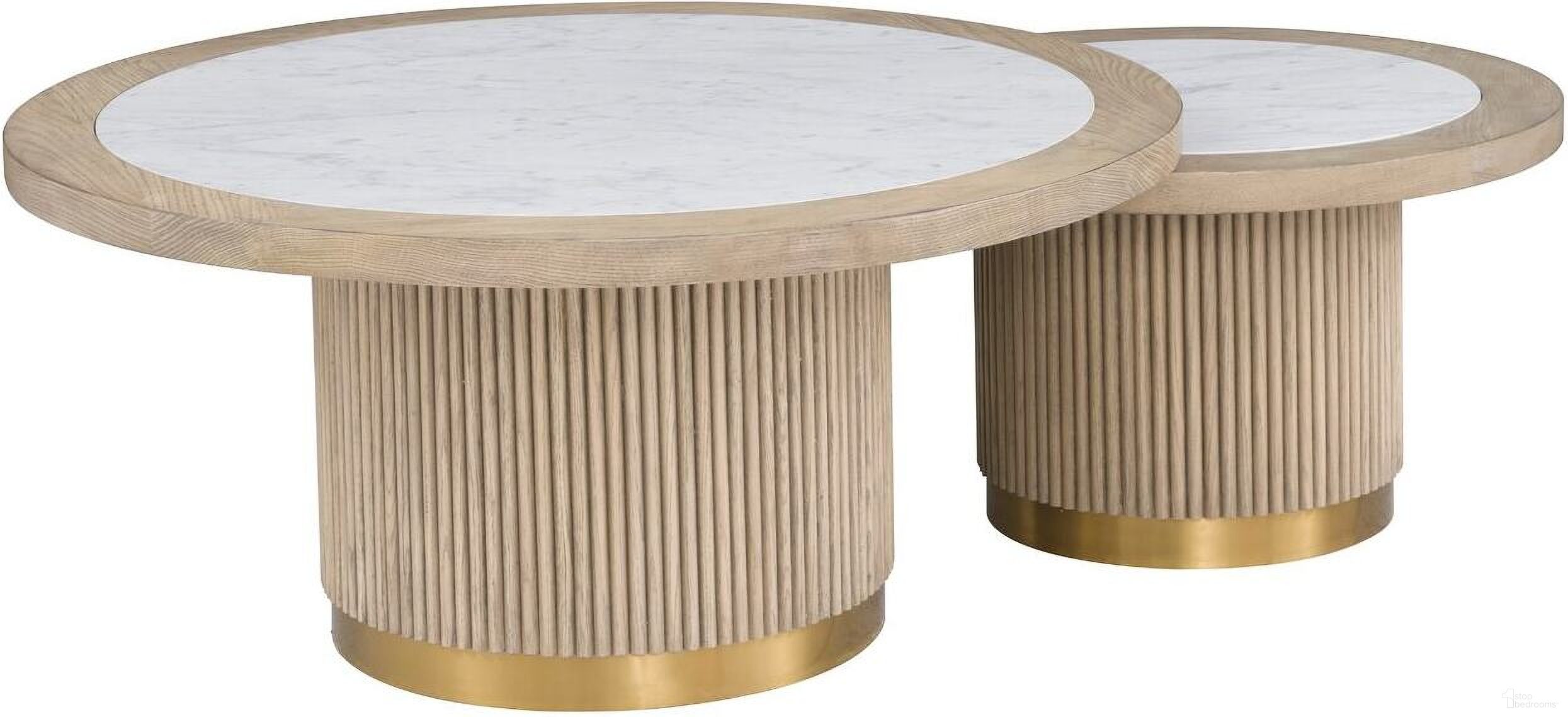 The appearance of Monogram Everett Small Round Bunching Cocktail Table In Biscotti designed by Fairfield Chair in the modern / contemporary interior design. This biscotti piece of furniture  was selected by 1StopBedrooms from Monogram Collection to add a touch of cosiness and style into your home. Sku: 8030-CT. Material: Brass.