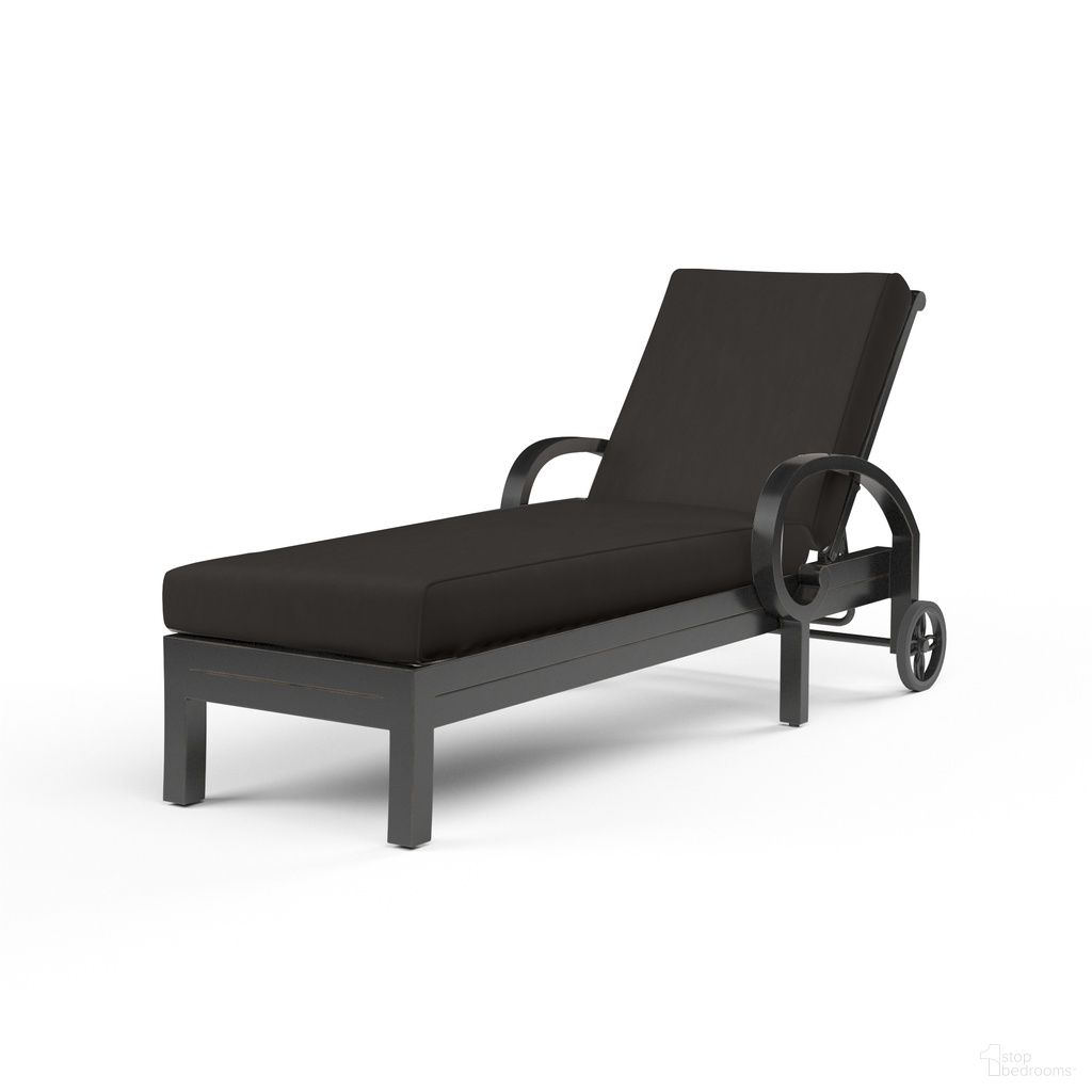 The appearance of Monterey Chaise Lounge in Spectrum Carbon designed by Sunset West in the traditional interior design. This spectrum carbon piece of furniture was selected by 1StopBedrooms from Monterey Collection to add a touch of cosiness and style into your home. Sku: SW3001-9-48085. Material: Aluminum.