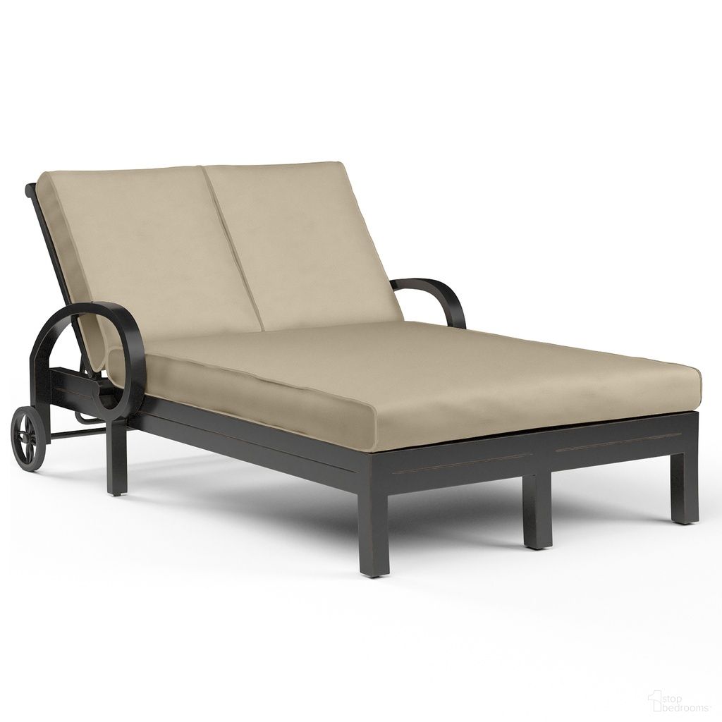 The appearance of Monterey Double Chaise in Linen Stone designed by Sunset West in the traditional interior design. This linen stone piece of furniture was selected by 1StopBedrooms from Monterey Collection to add a touch of cosiness and style into your home. Sku: SW3001-99-LSTN-STKIT. Material: Aluminum.