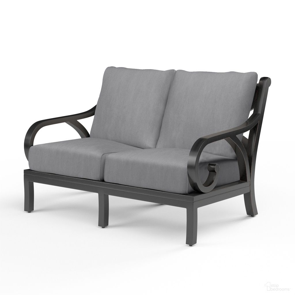 The appearance of Monterey Loveseat in Canvas Granite designed by Sunset West in the traditional interior design. This canvas granite piece of furniture  was selected by 1StopBedrooms from Monterey Collection to add a touch of cosiness and style into your home. Sku: SW3001-22-5402. Material: Aluminum.