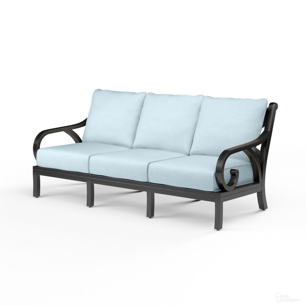The appearance of Monterey Sofa in Canvas Skyline designed by Sunset West in the traditional interior design. This canvas skyline piece of furniture was selected by 1StopBedrooms from Monterey Collection to add a touch of cosiness and style into your home. Sku: SW3001-23-14091. Material: Aluminum.