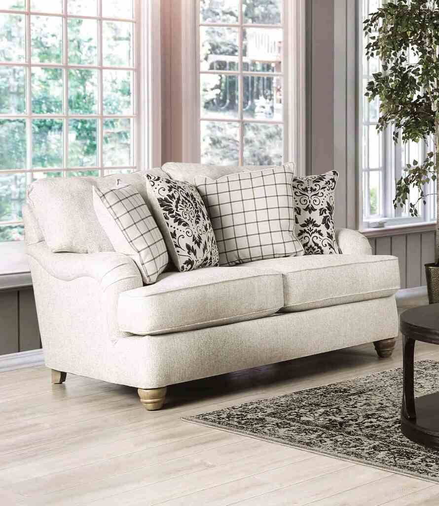 The appearance of Mossley Loveseat In Ivory designed by Furniture of America in the transitional interior design. This ivory piece of furniture was selected by 1StopBedrooms from Mossley Collection to add a touch of cosiness and style into your home. Sku: SM6090-LV. Material: Fabric.