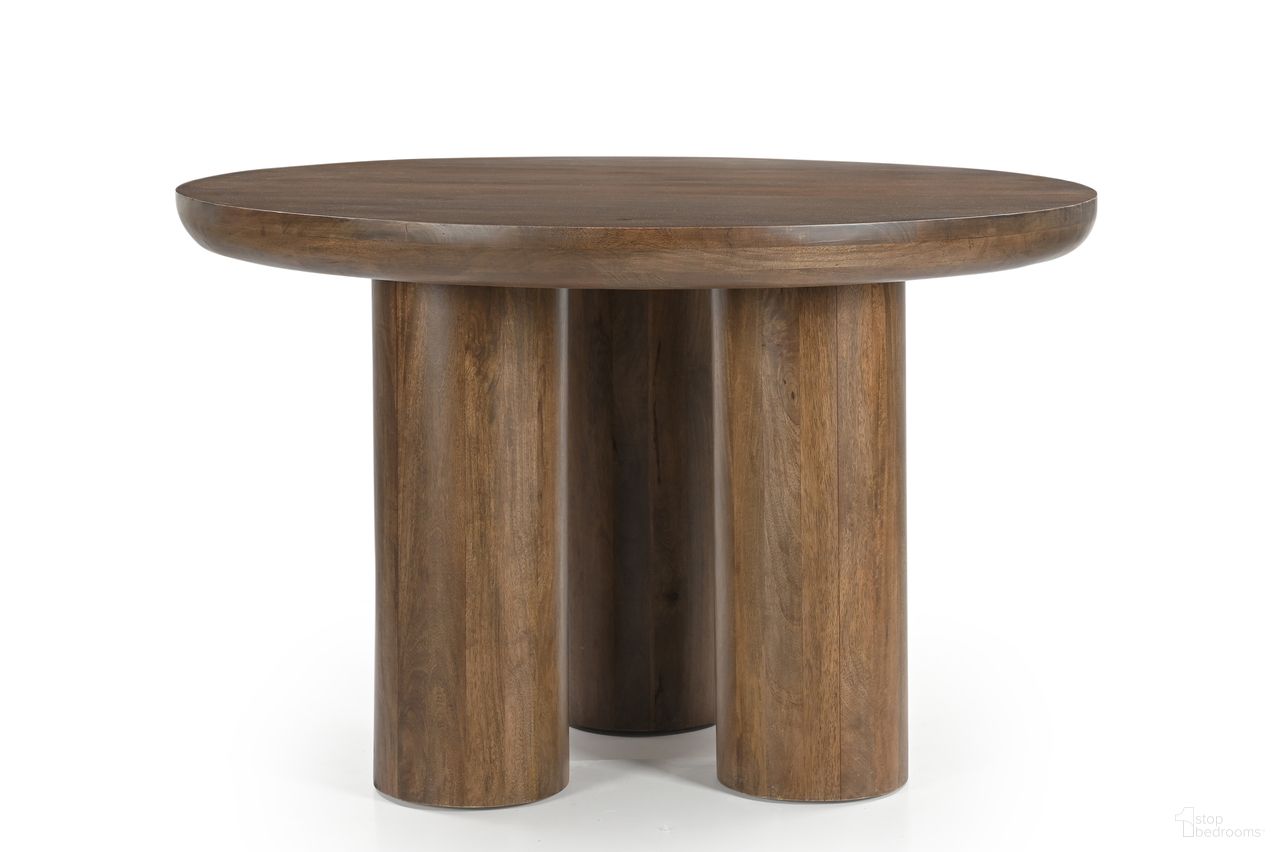 The appearance of Napa Round Dining Table In Rich Brown designed by Bassett Mirror Company in the modern / contemporary interior design. This rich brown piece of furniture  was selected by 1StopBedrooms from Napa Collection to add a touch of cosiness and style into your home. Sku: 5551-DR-701T;5551-DR-701B. Table Base Style: Legs. Table Top Shape: Round. Material: Wood. Size: 48".