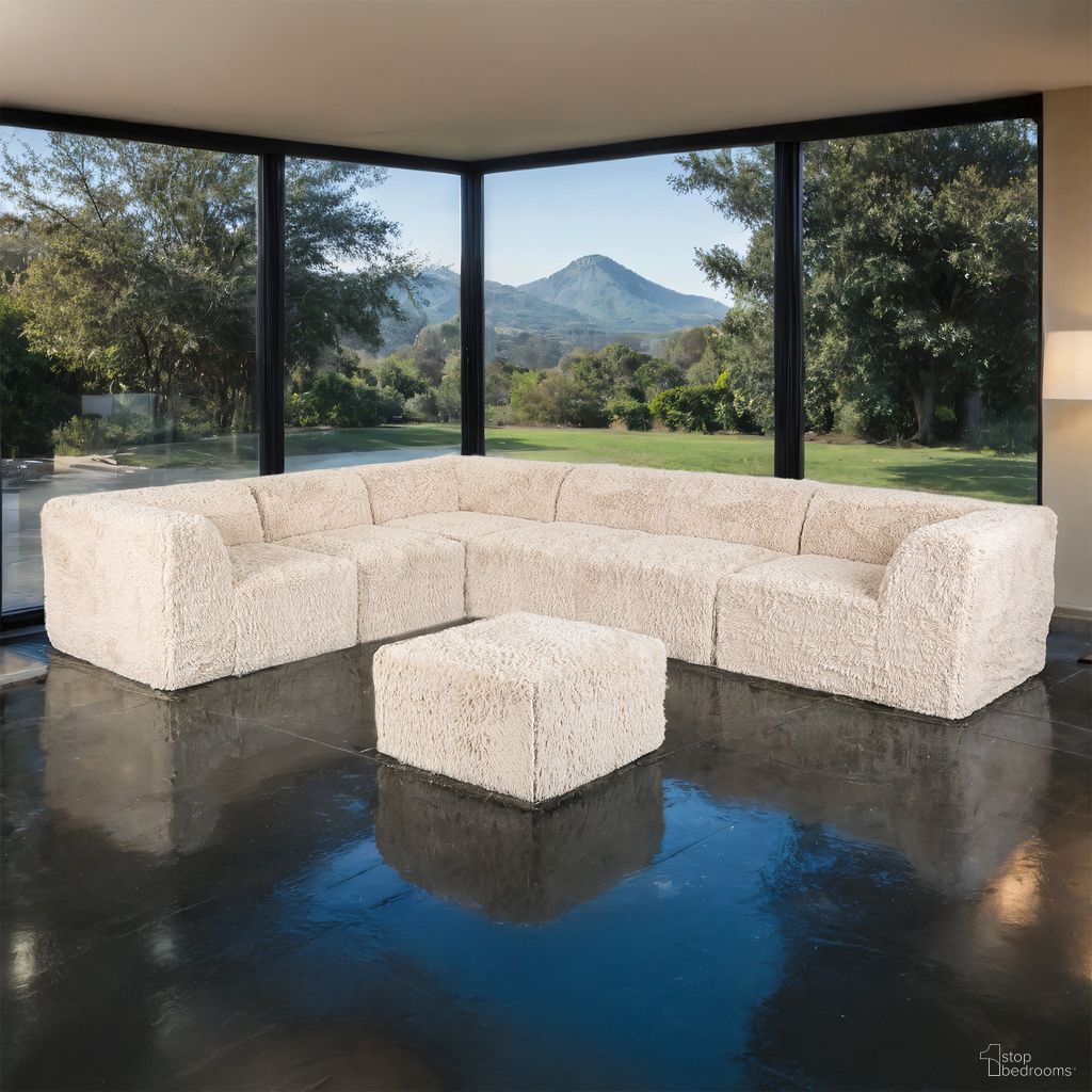The appearance of Nappi Large L-Sectional with Ottoman In Sand designed by Furniture of America in the modern / contemporary interior design. This sand piece of furniture was selected by 1StopBedrooms from Nappi Collection to add a touch of cosiness and style into your home. Sku: FM62102BG-AC;FM62102BG-AC;FM62102BG-AC;FM62102BG-CNR;FM62102BG-CNR;FM62102BG-CNR;FM62102BG-OT. Material: Faux Fur.